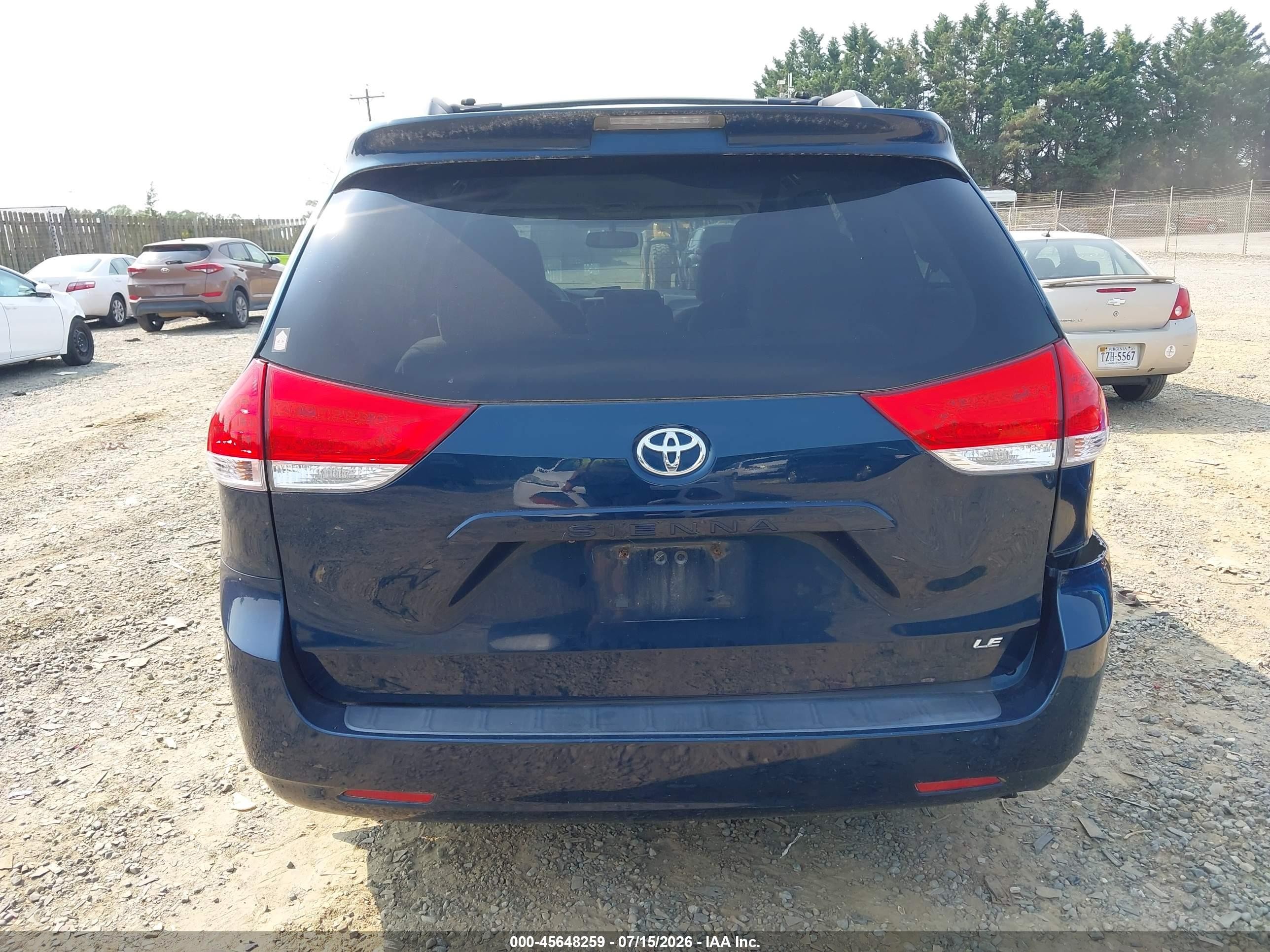 2012 Toyota Sienna Le V6 8 Passenger Синий vin: 5TDKK3DC9CS239198