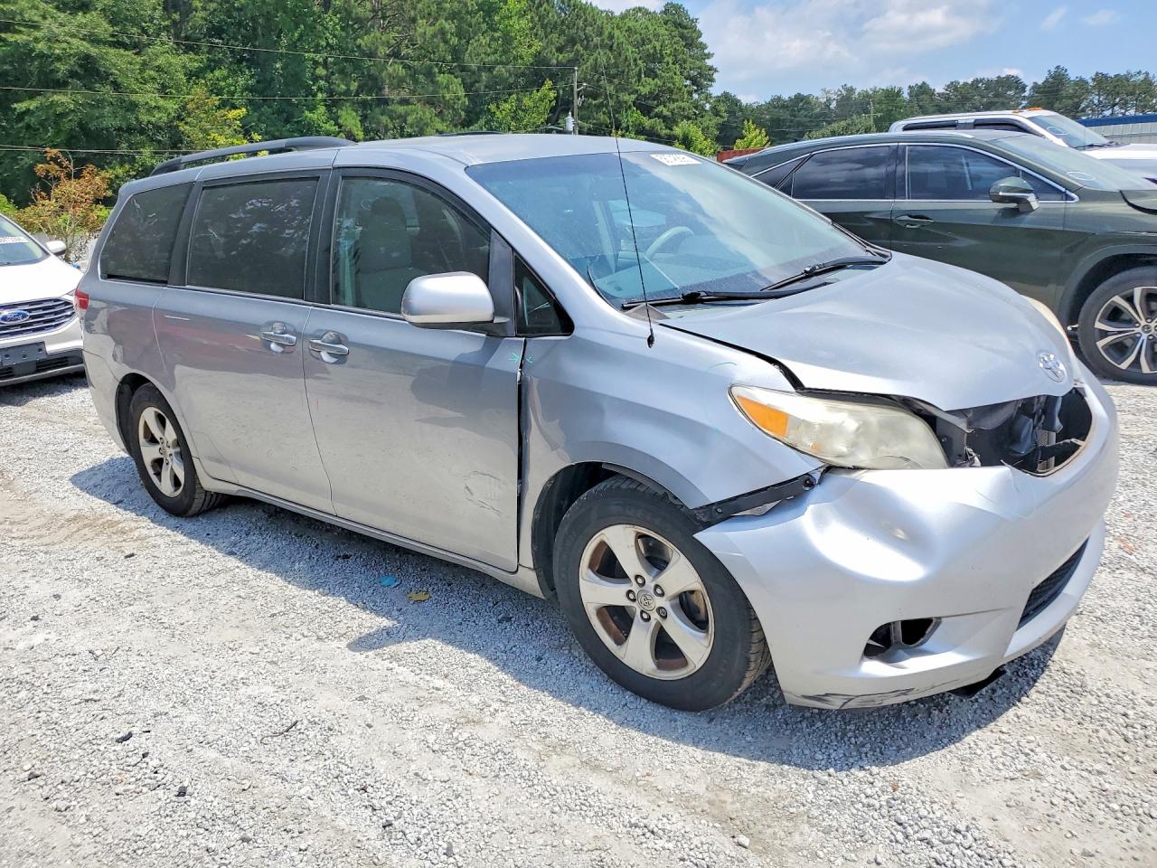 2012 Toyota Sienna Le Silver vin: 5TDKK3DC9CS275280