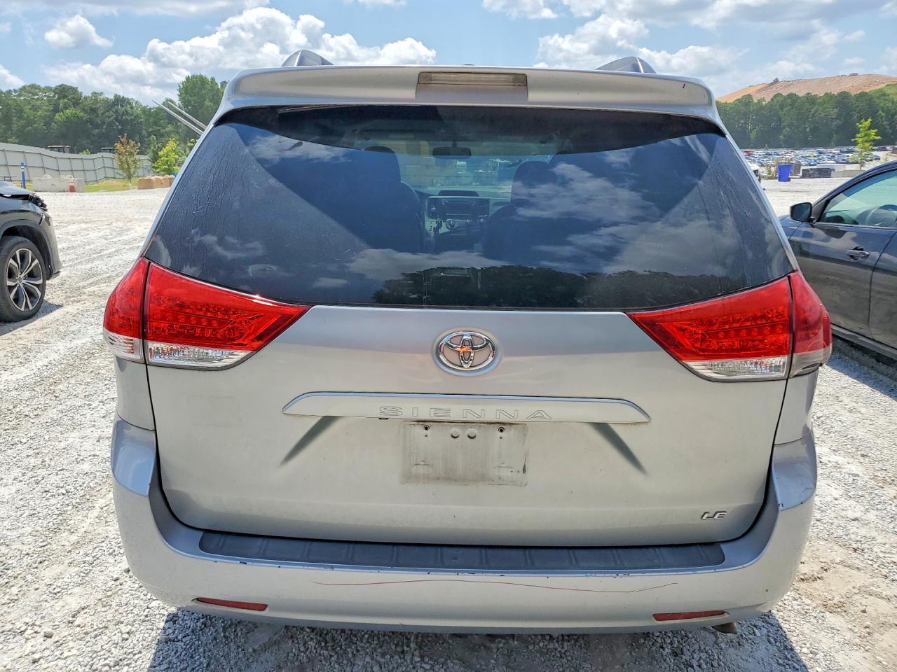 2012 Toyota Sienna Le Silver vin: 5TDKK3DC9CS275280