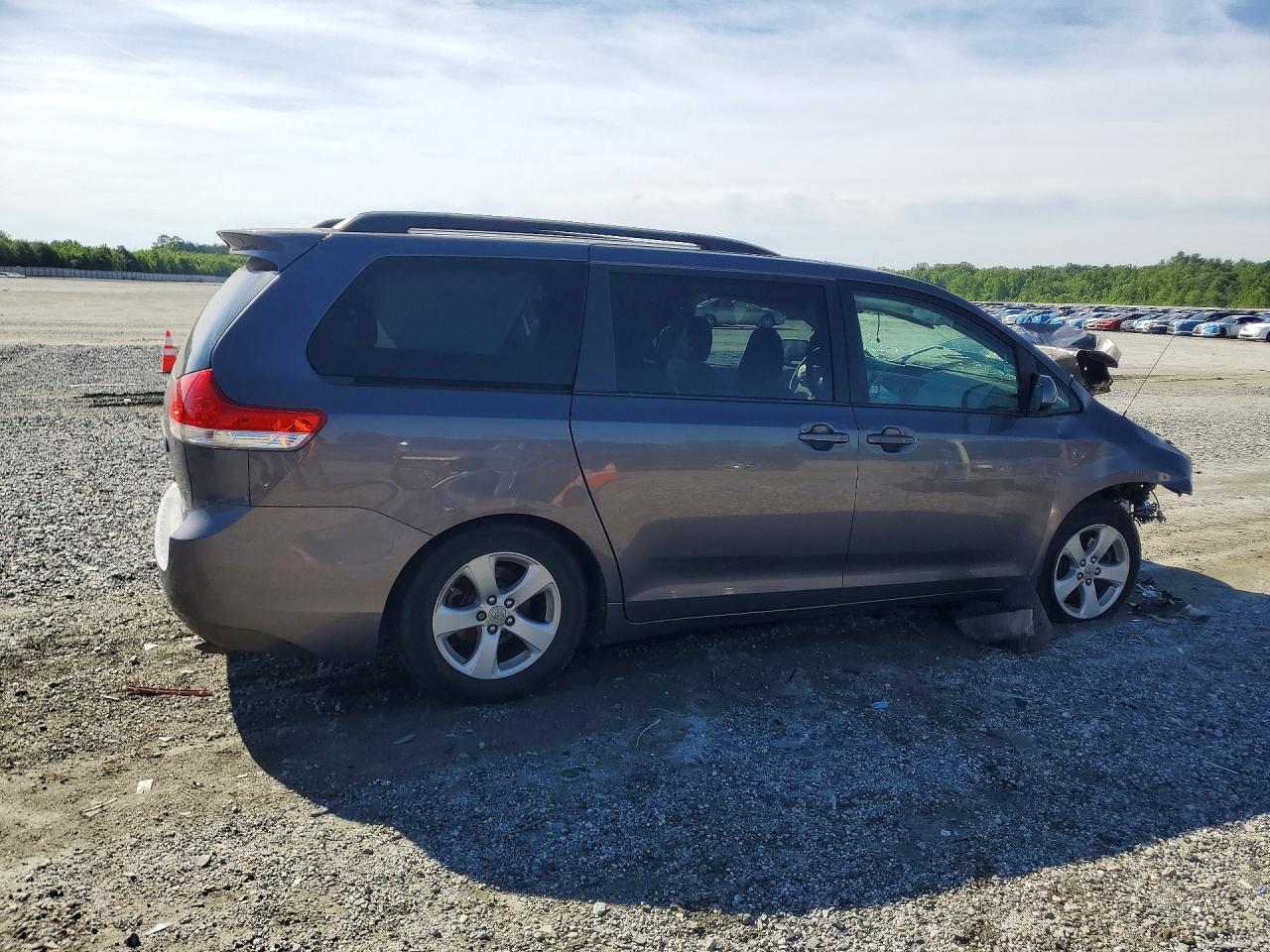 2012 Toyota Sienna Le Gray vin: 5TDKK3DC9CS276204