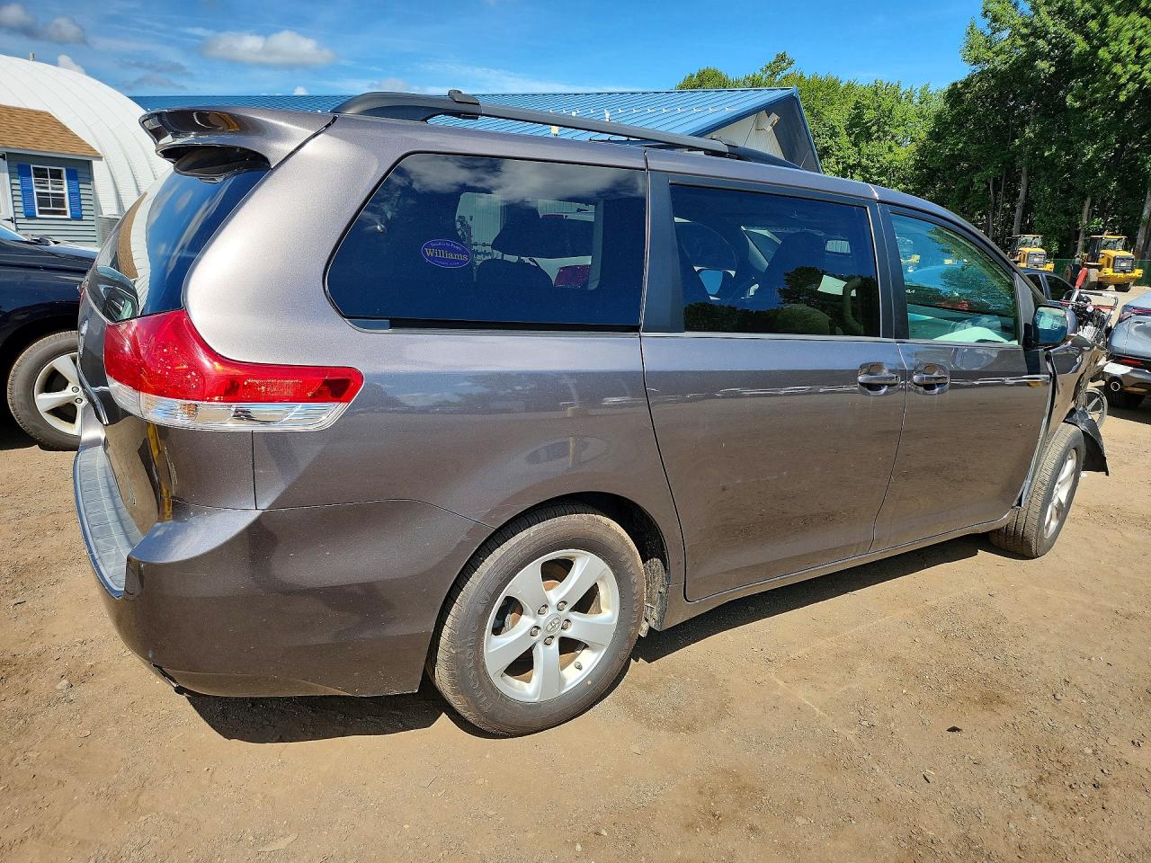 2013 Toyota Sienna Le Gray vin: 5TDKK3DC9DS281324