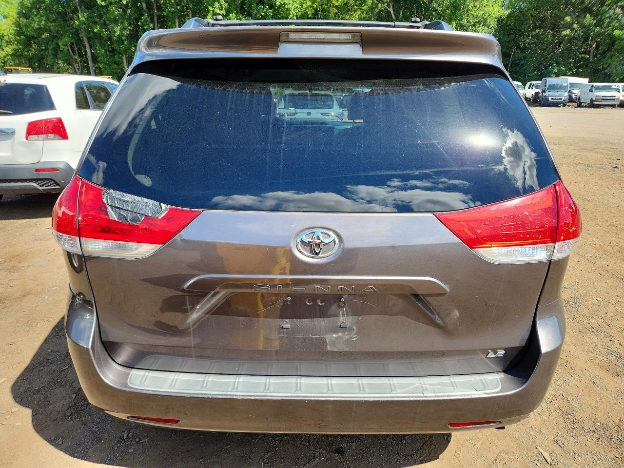 2013 Toyota Sienna Le Gray vin: 5TDKK3DC9DS281324