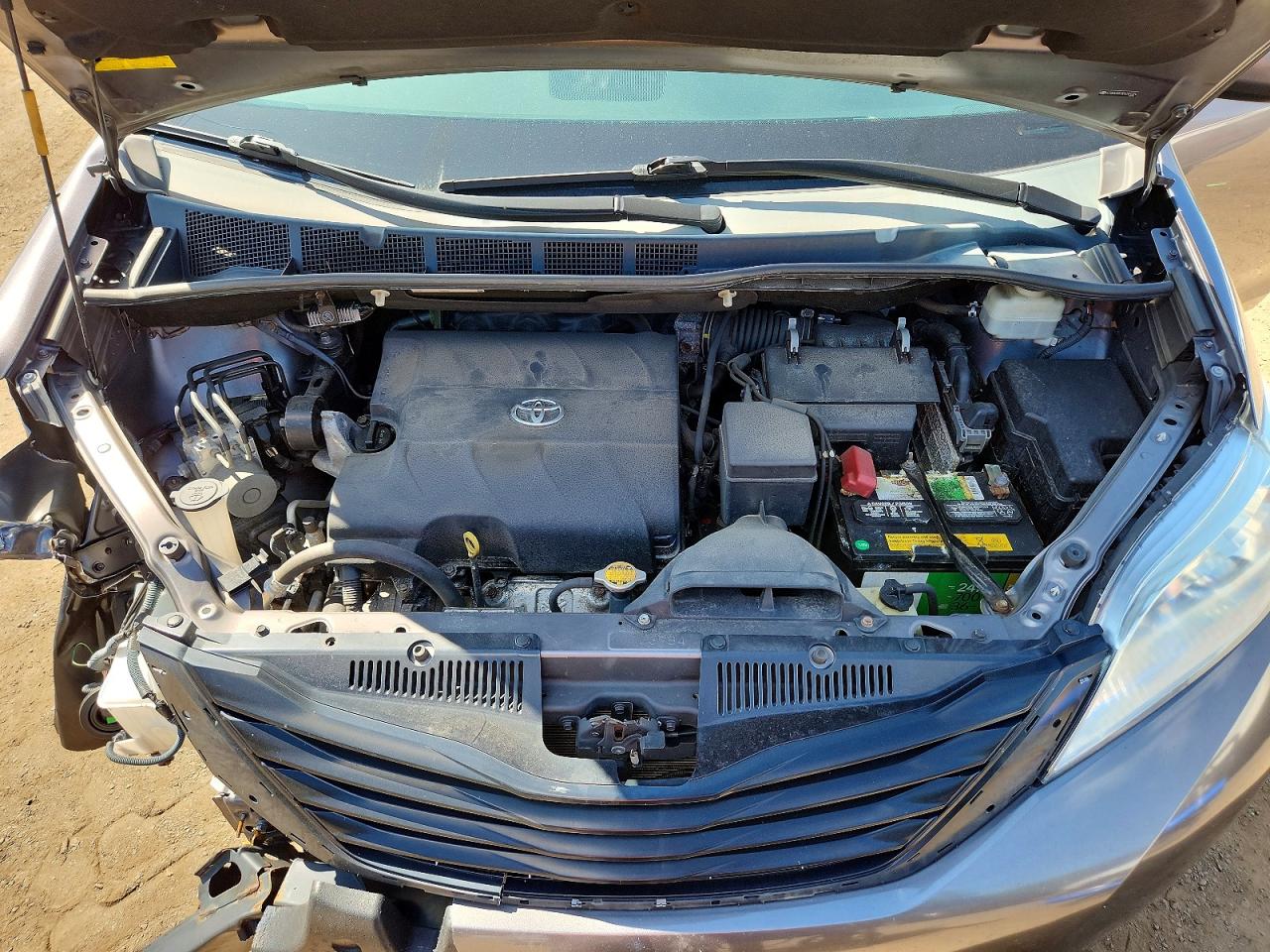 2013 Toyota Sienna Le Gray vin: 5TDKK3DC9DS281324