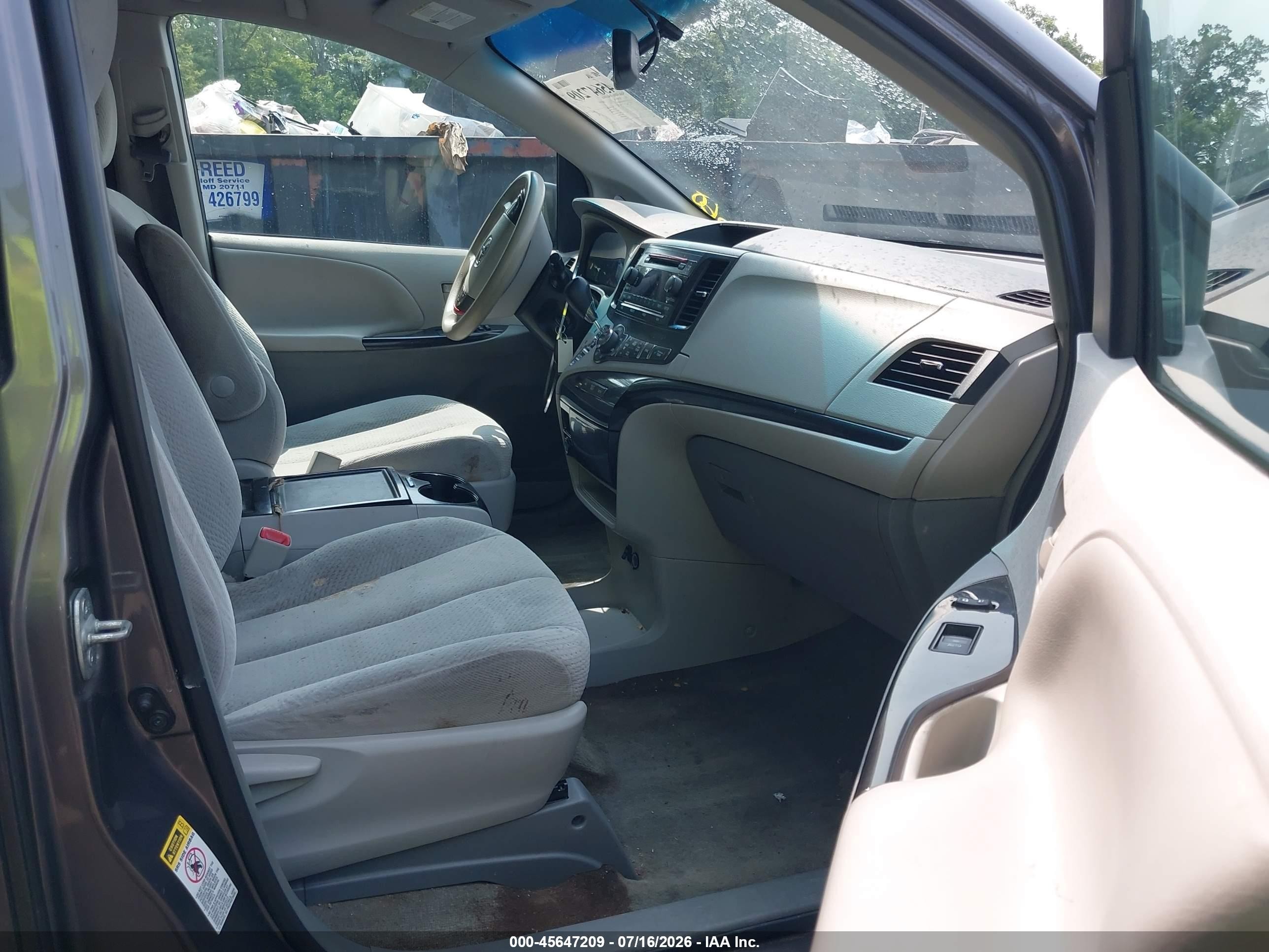 2013 Toyota Sienna Le V6 8 Passenger Gray vin: 5TDKK3DC9DS298799