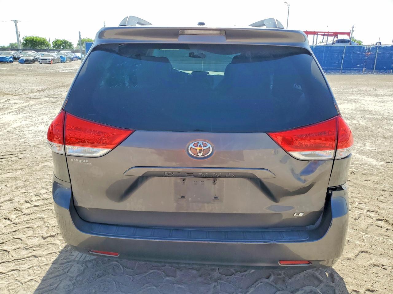 2013 Toyota Sienna Le Gray vin: 5TDKK3DC9DS301779