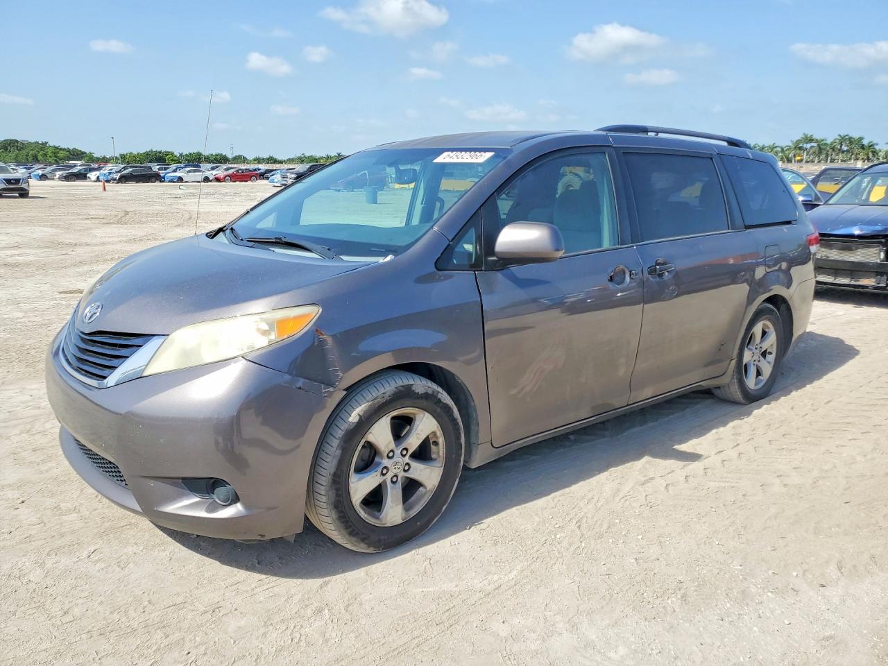 2013 Toyota Sienna Le Gray vin: 5TDKK3DC9DS301779
