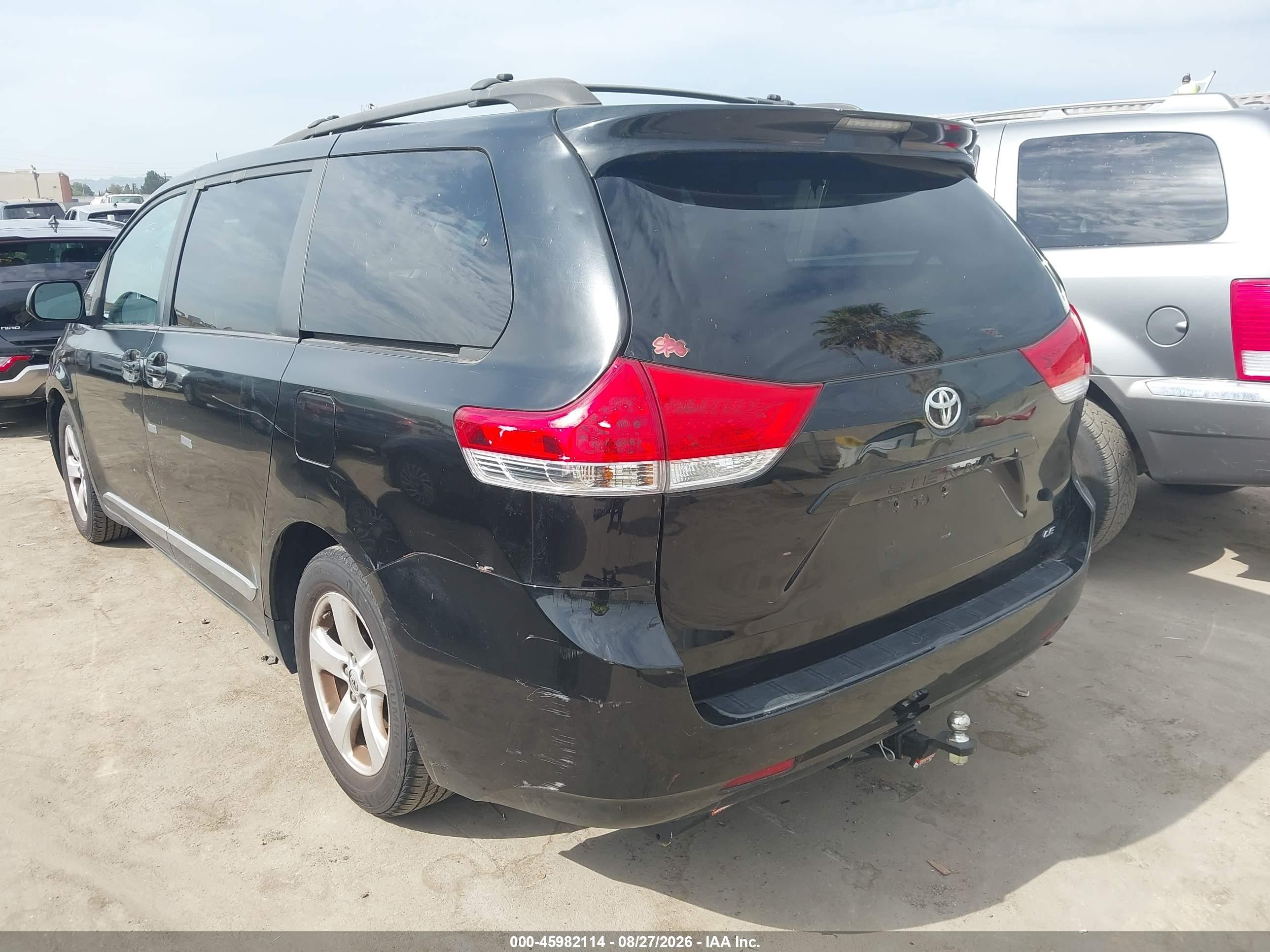 2013 Toyota Sienna Le V6 8 Passenger Black vin: 5TDKK3DC9DS320333