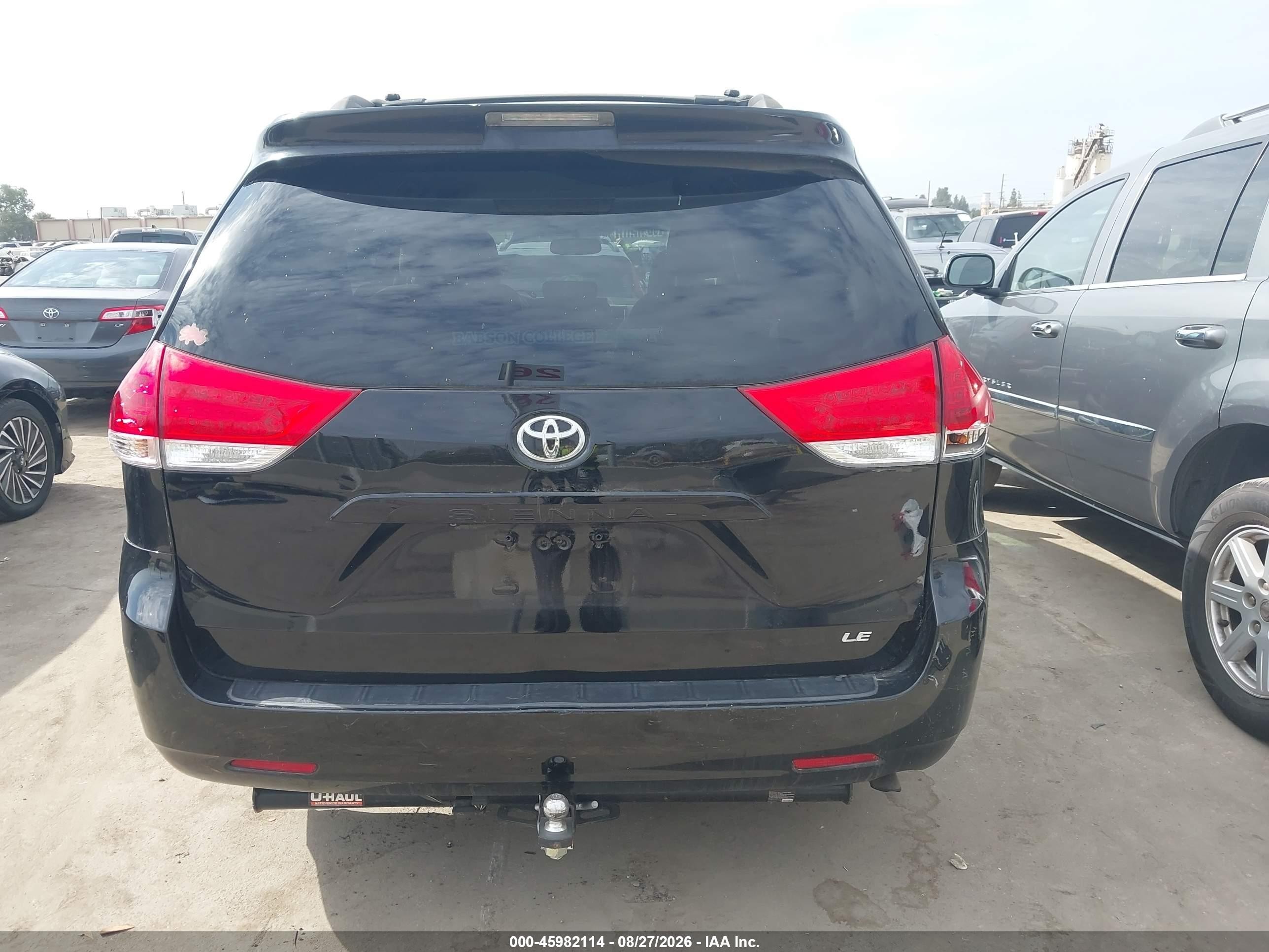 2013 Toyota Sienna Le V6 8 Passenger Black vin: 5TDKK3DC9DS320333