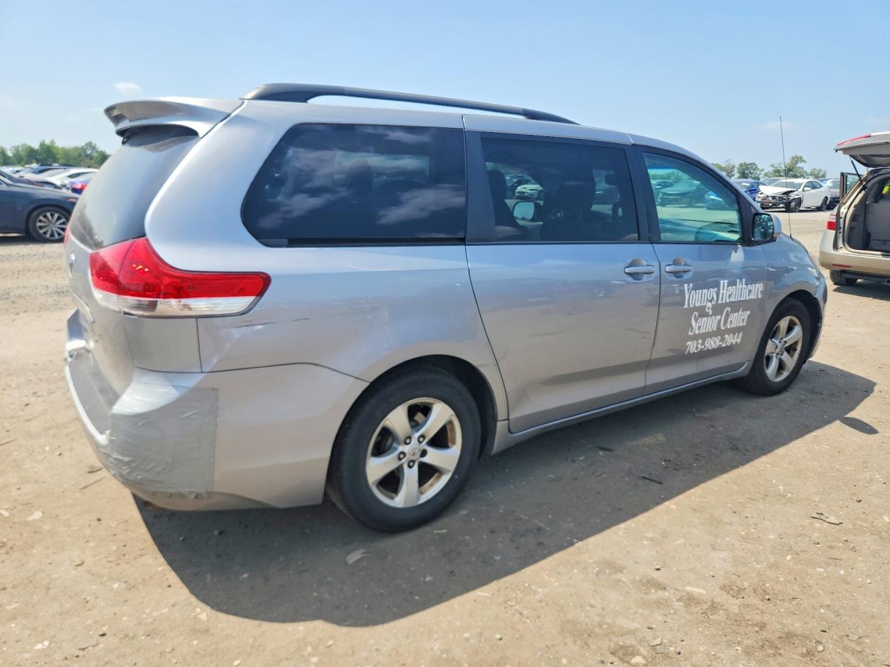 2013 Toyota Sienna Le Silver vin: 5TDKK3DC9DS321403
