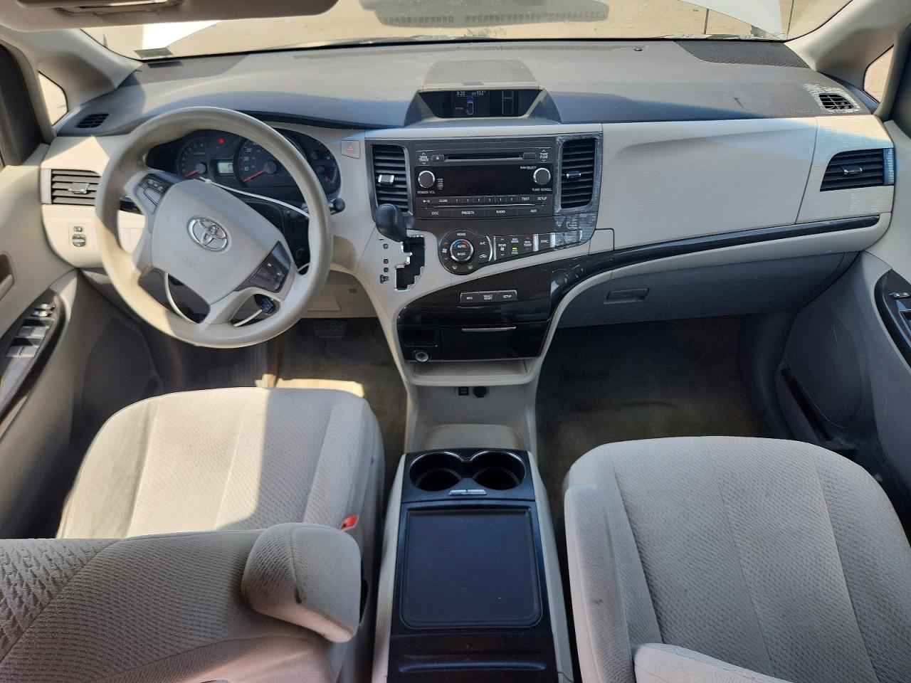 2013 Toyota Sienna Le Silver vin: 5TDKK3DC9DS321403