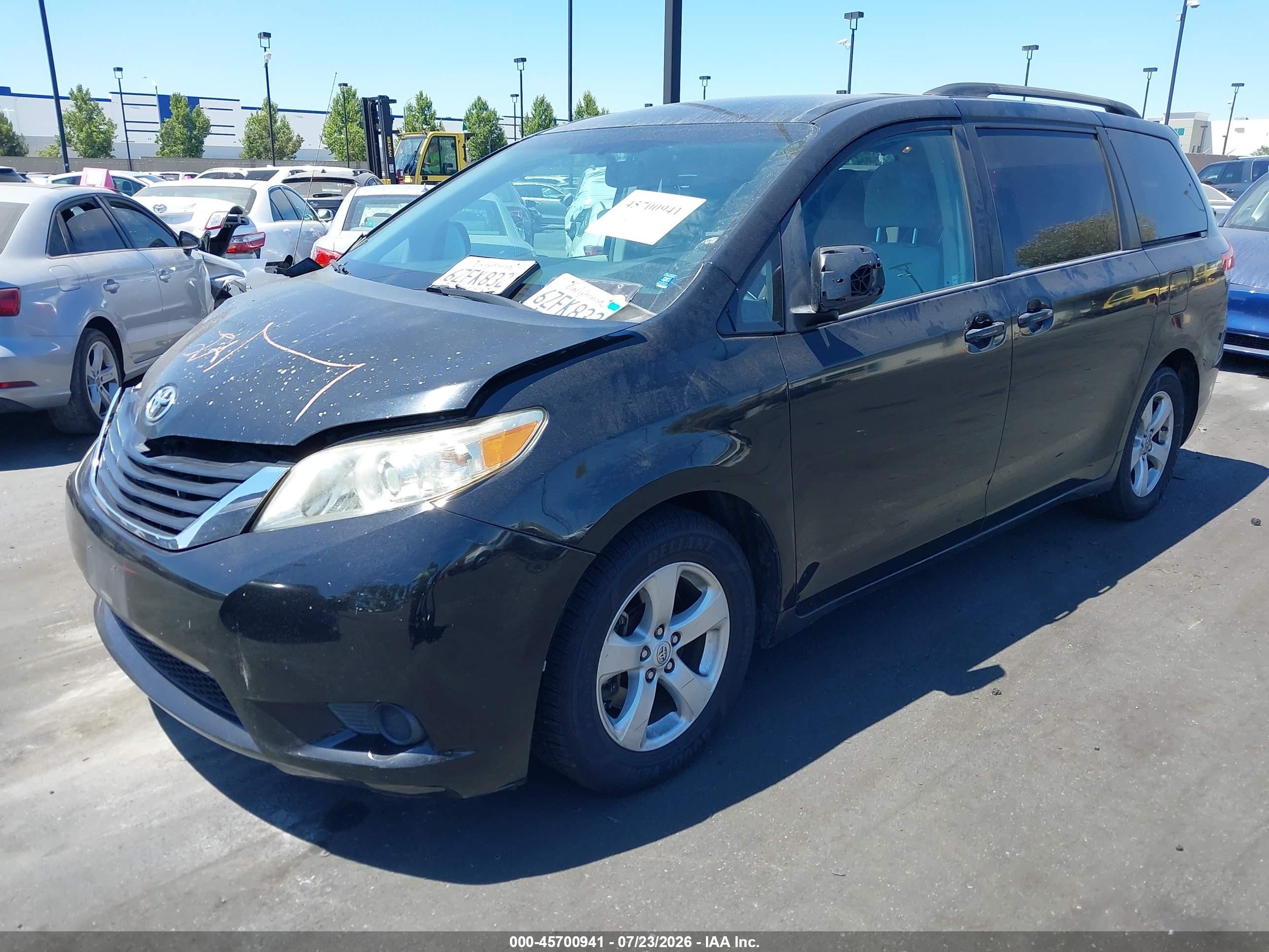 2013 Toyota Sienna Le V6 8 Passenger Black vin: 5TDKK3DC9DS323376