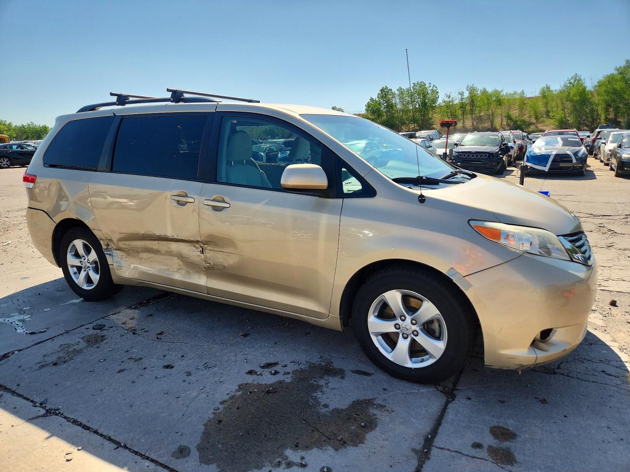 2013 Toyota Sienna Le Gold vin: 5TDKK3DC9DS345281