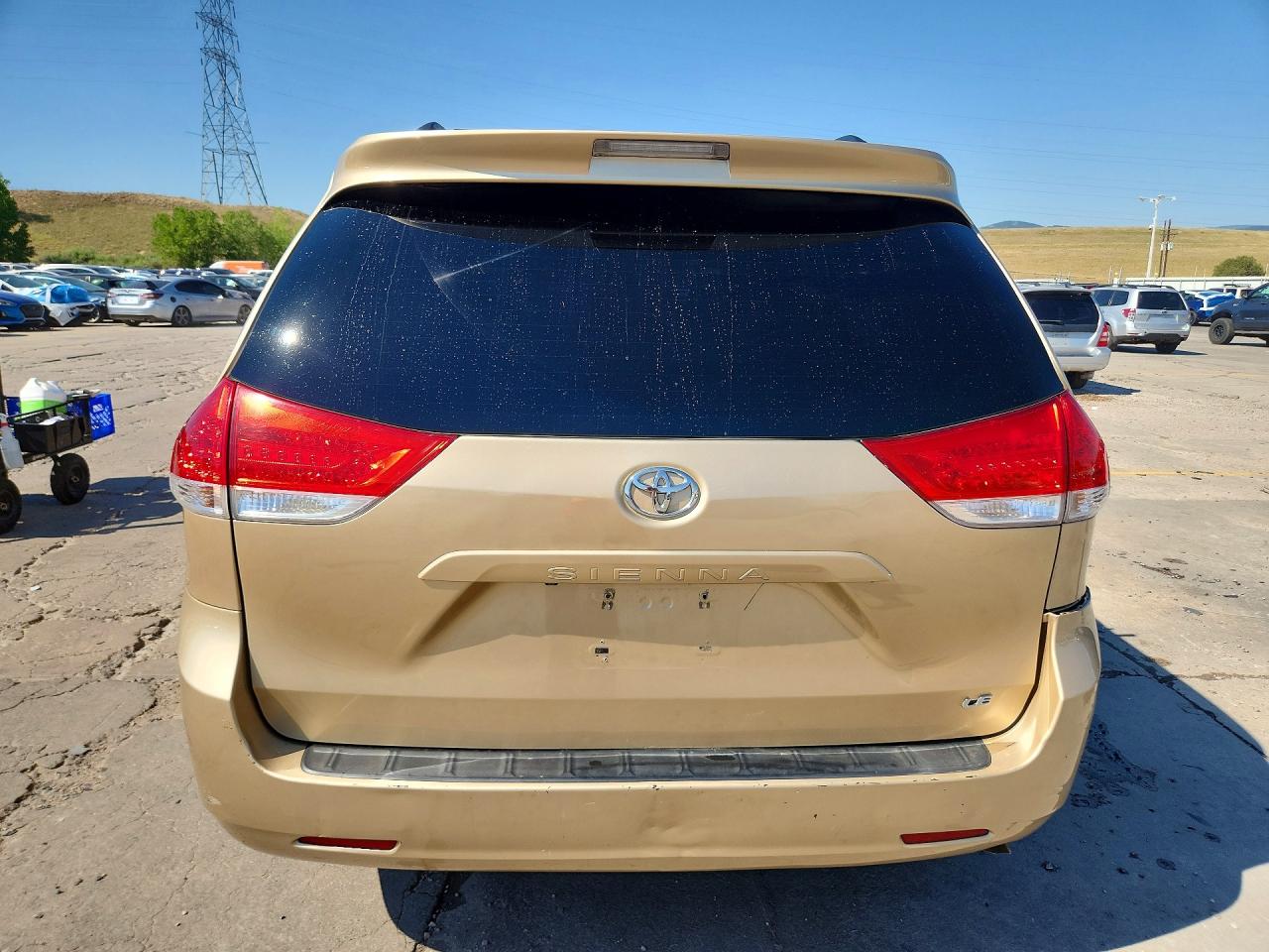 2013 Toyota Sienna Le Gold vin: 5TDKK3DC9DS345281