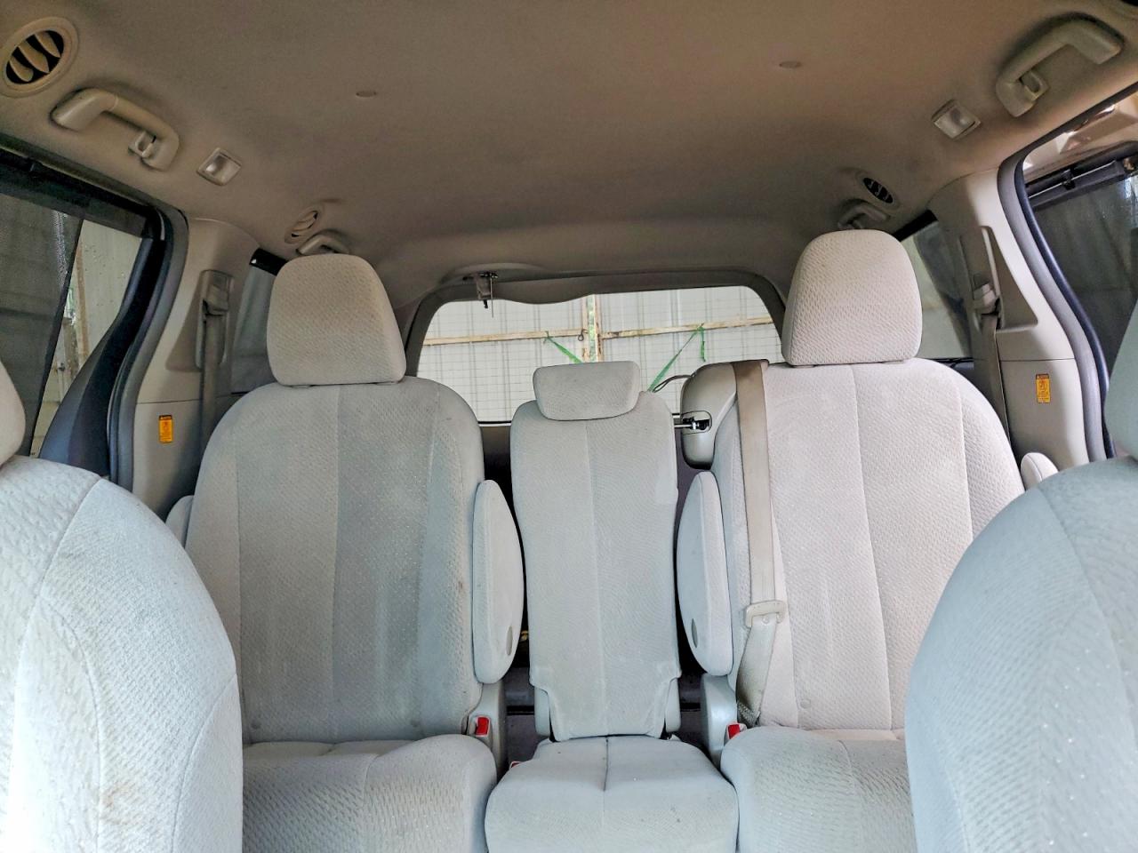 2013 Toyota Sienna Le Золотой vin: 5TDKK3DC9DS362789