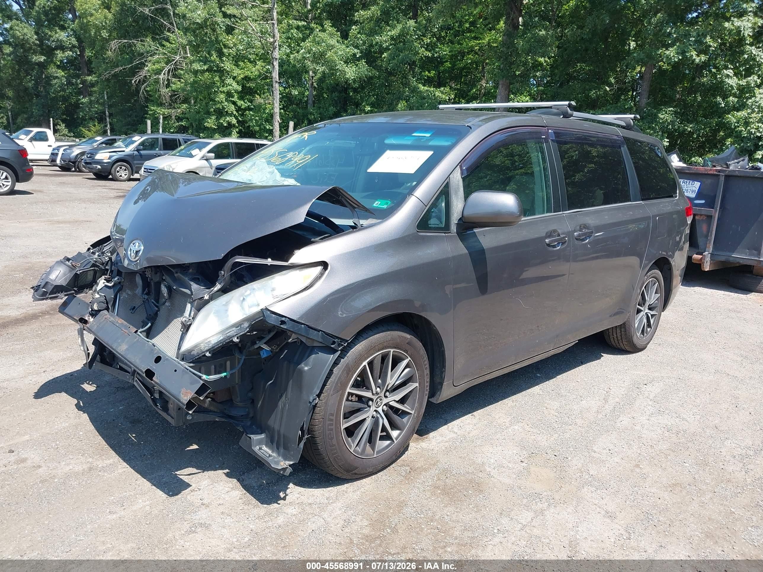 2013 Toyota Sienna Le V6 8 Passenger Gray vin: 5TDKK3DC9DS386705