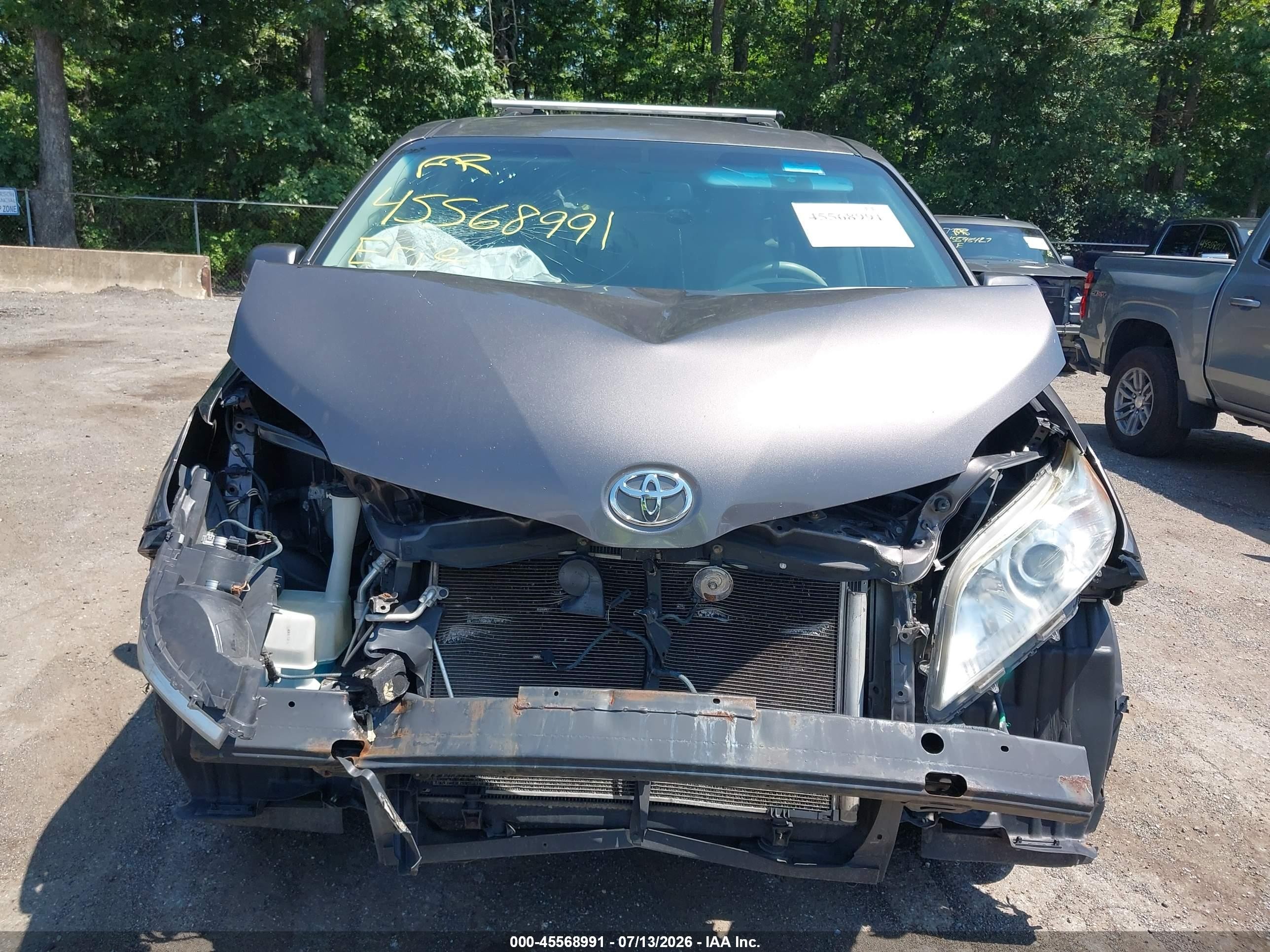 2013 Toyota Sienna Le V6 8 Passenger Gray vin: 5TDKK3DC9DS386705