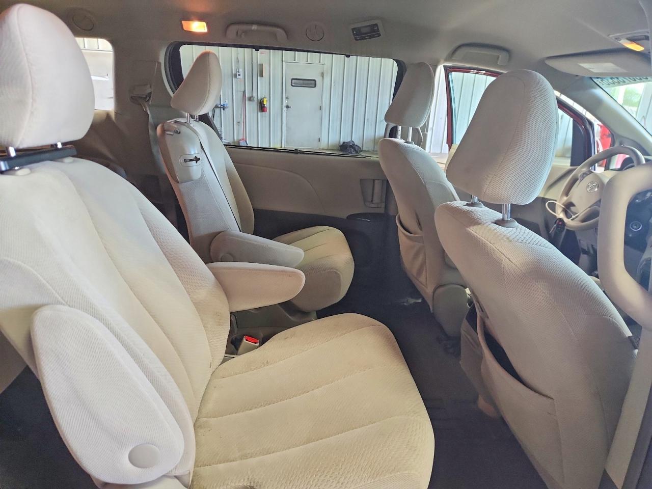 2013 Toyota Sienna Le Темно-бордовый vin: 5TDKK3DC9DS400425