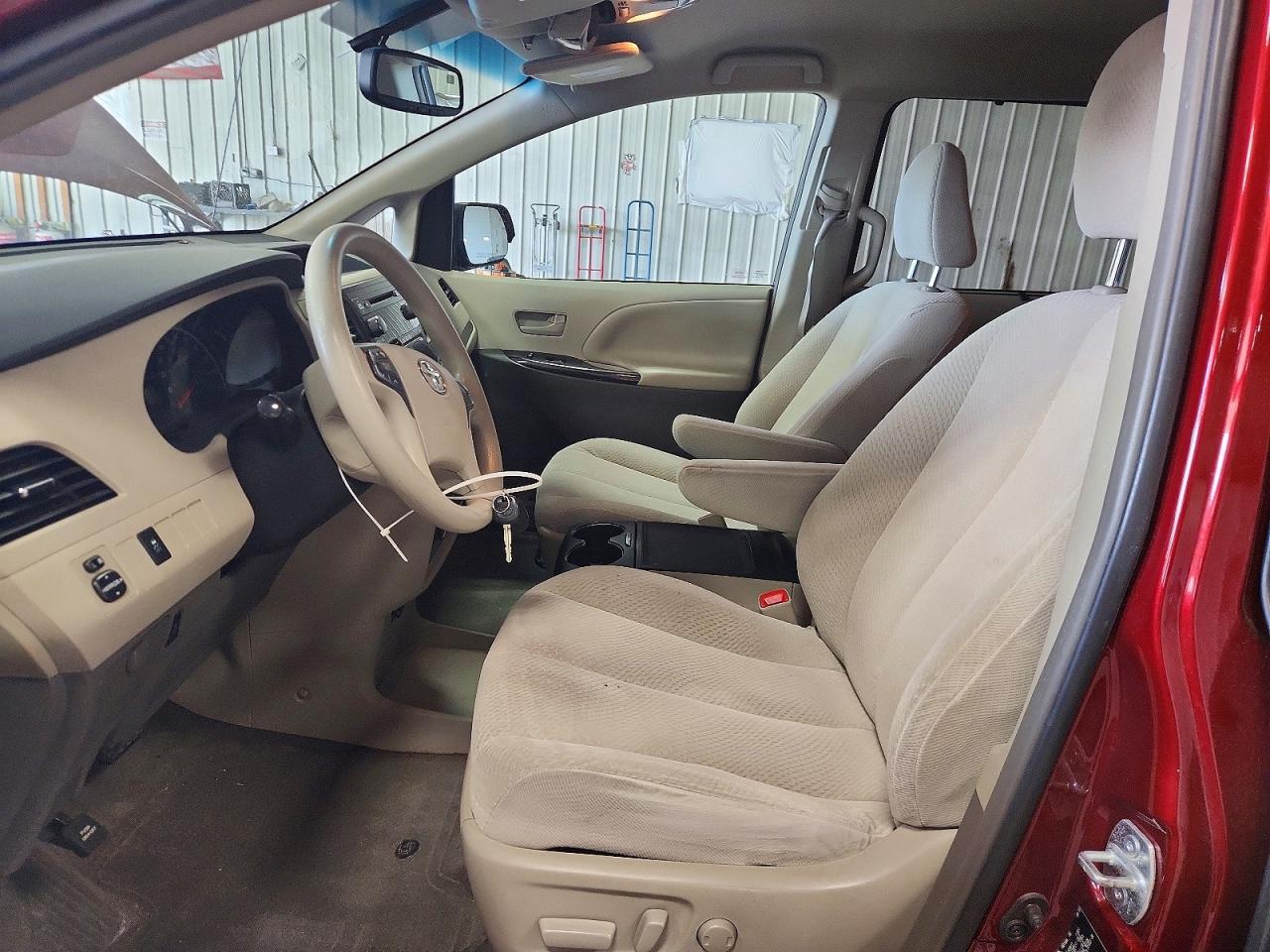 2013 Toyota Sienna Le Темно-бордовый vin: 5TDKK3DC9DS400425