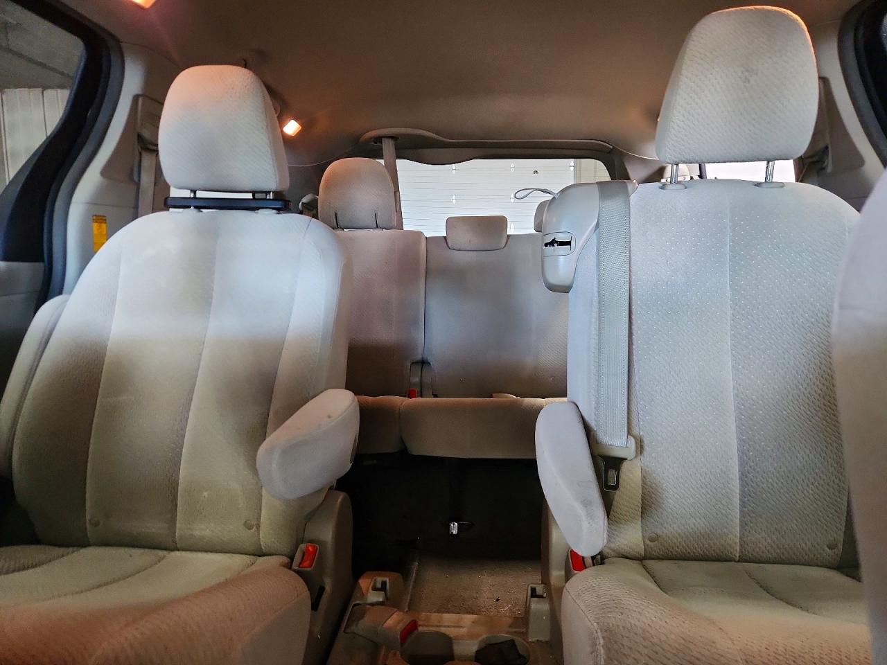 2013 Toyota Sienna Le Темно-бордовый vin: 5TDKK3DC9DS400425