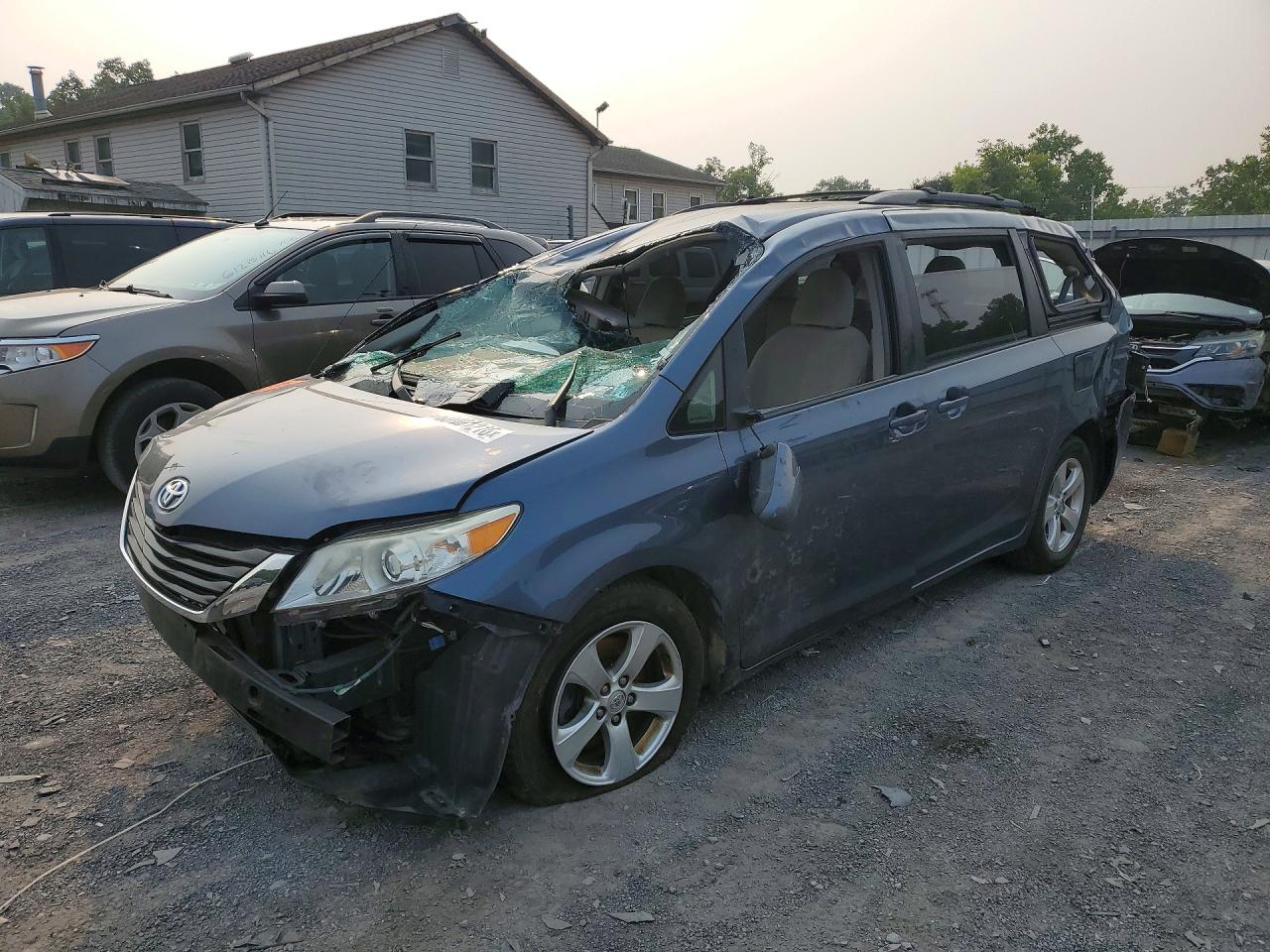 2013 Toyota Sienna Le Синий vin: 5TDKK3DC9DS404992