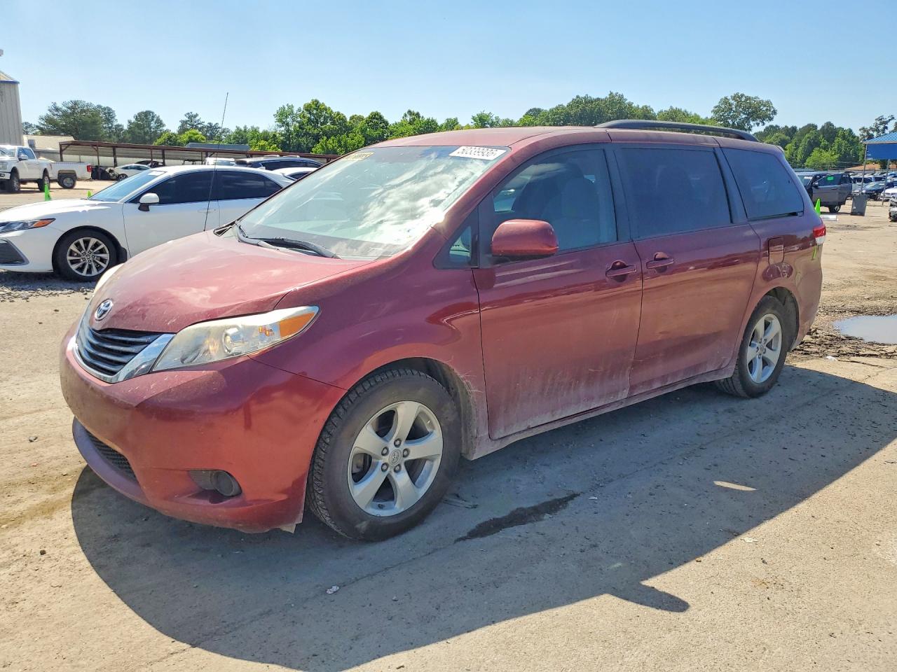 2014 Toyota Sienna Le Burgundy vin: 5TDKK3DC9ES435614