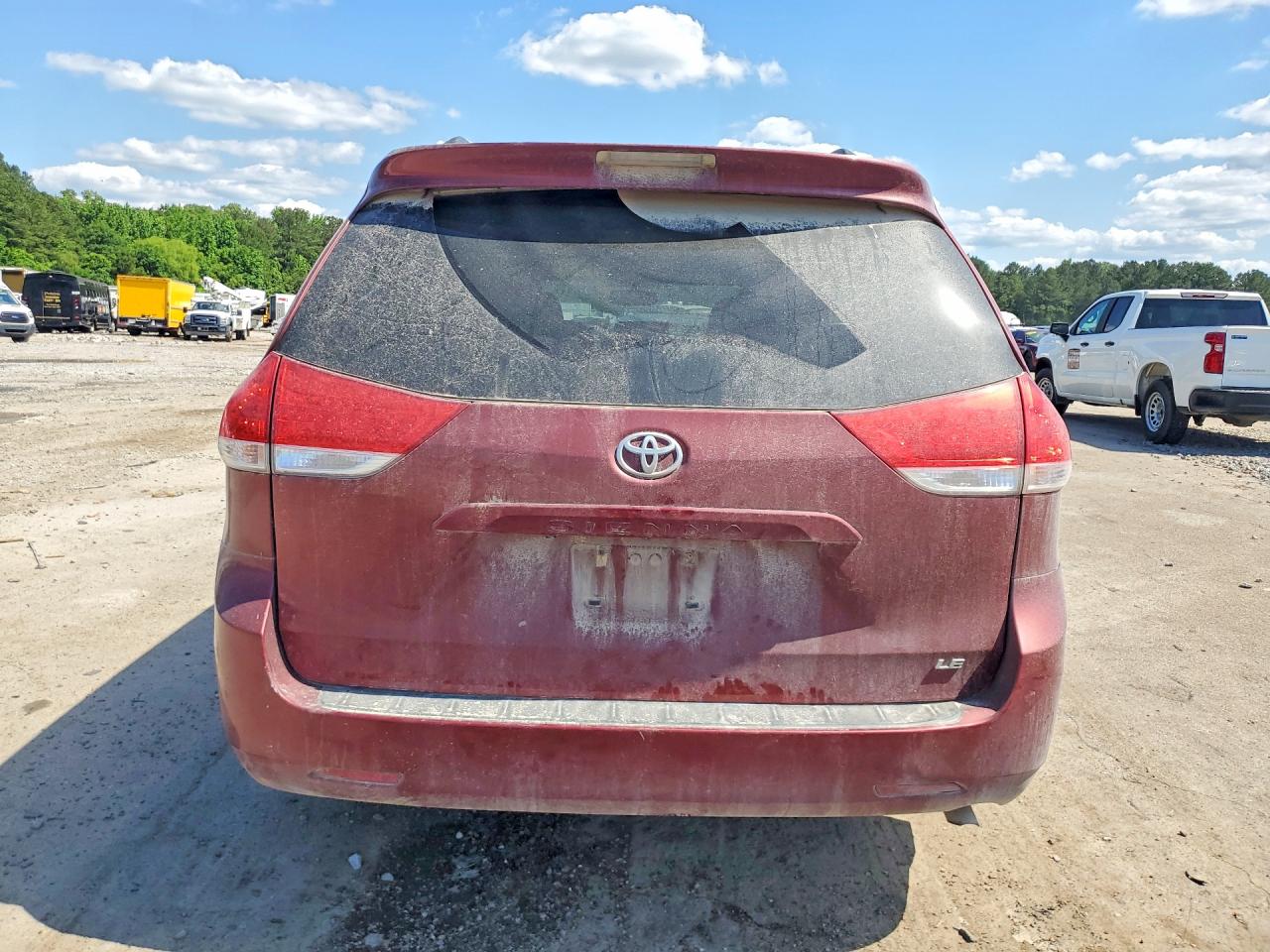 2014 Toyota Sienna Le Burgundy vin: 5TDKK3DC9ES435614