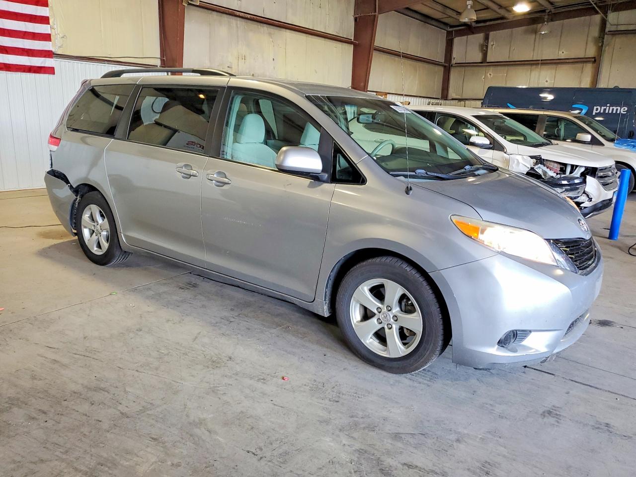 2014 Toyota Sienna Le Silver vin: 5TDKK3DC9ES459993