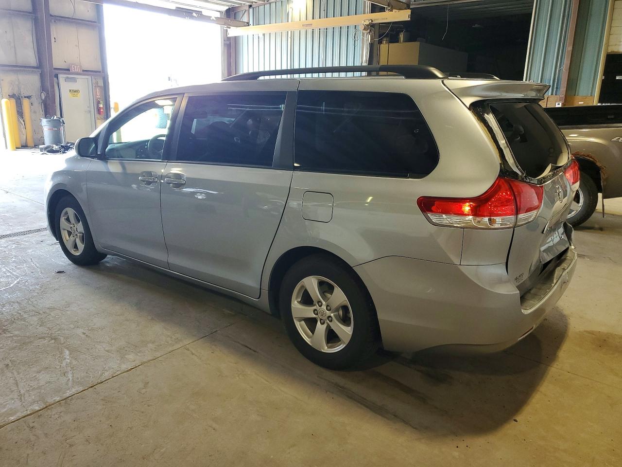 2014 Toyota Sienna Le Silver vin: 5TDKK3DC9ES459993