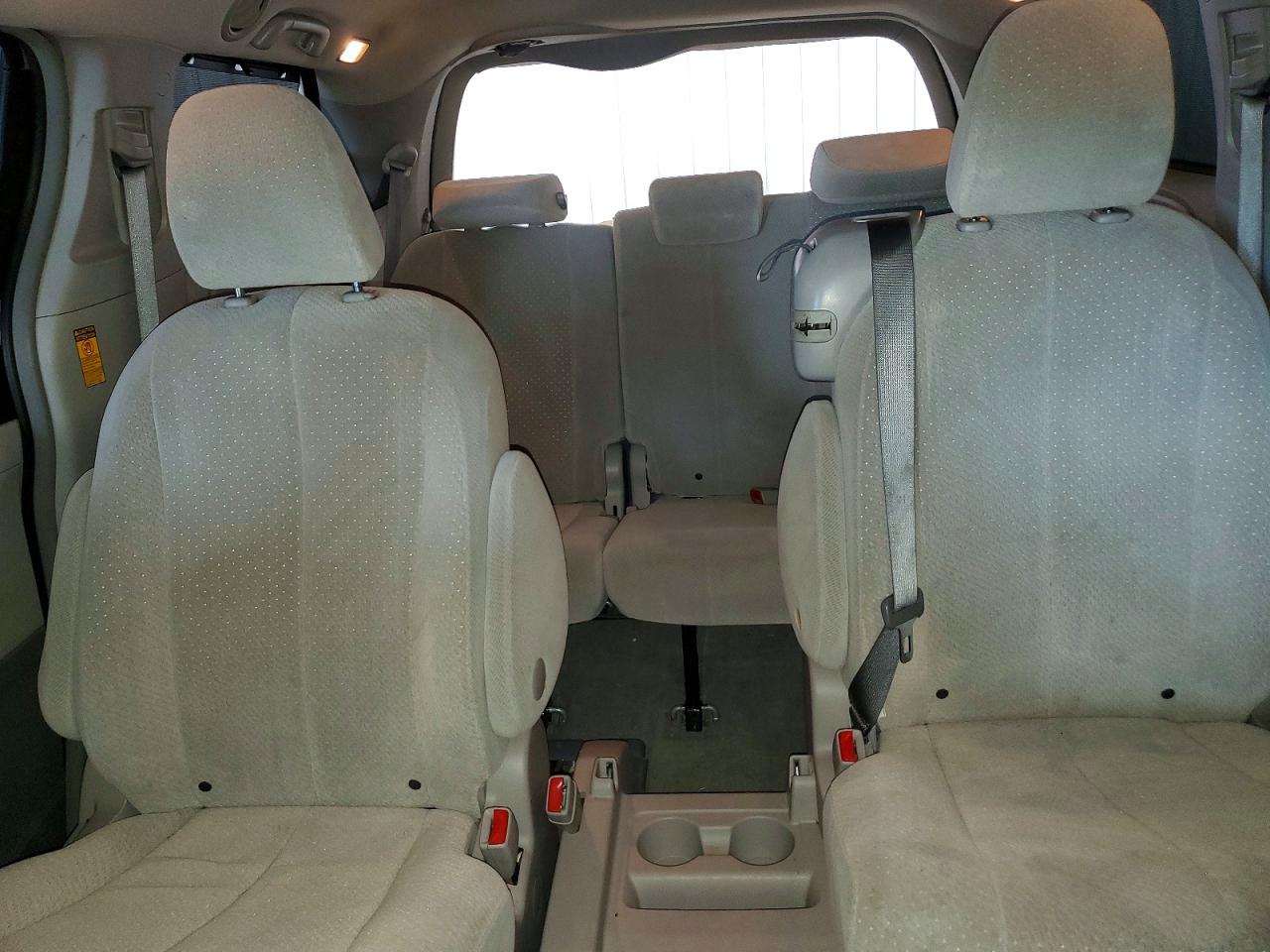 2014 Toyota Sienna Le Silver vin: 5TDKK3DC9ES459993