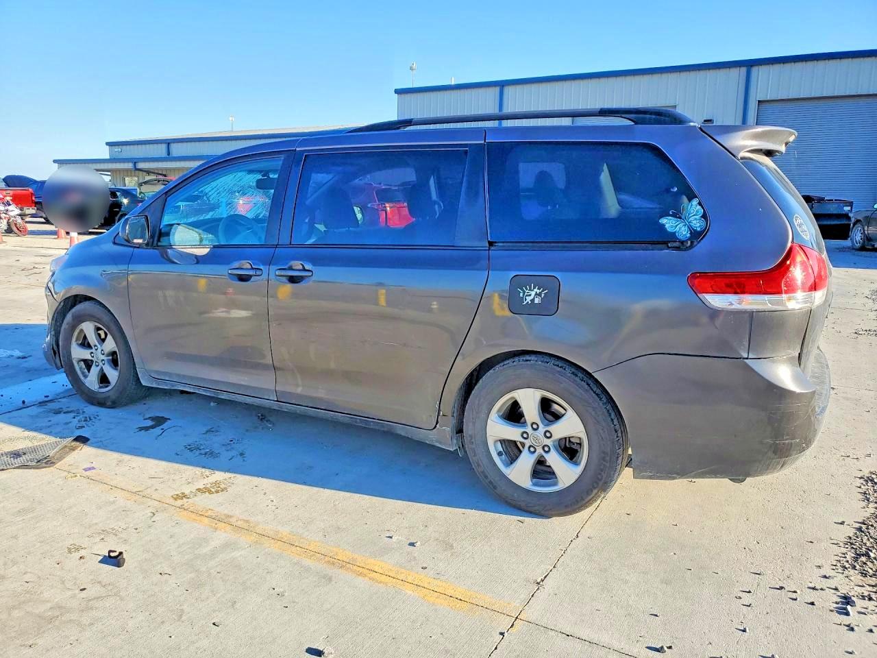 2014 Toyota Sienna Le Gray vin: 5TDKK3DC9ES475417