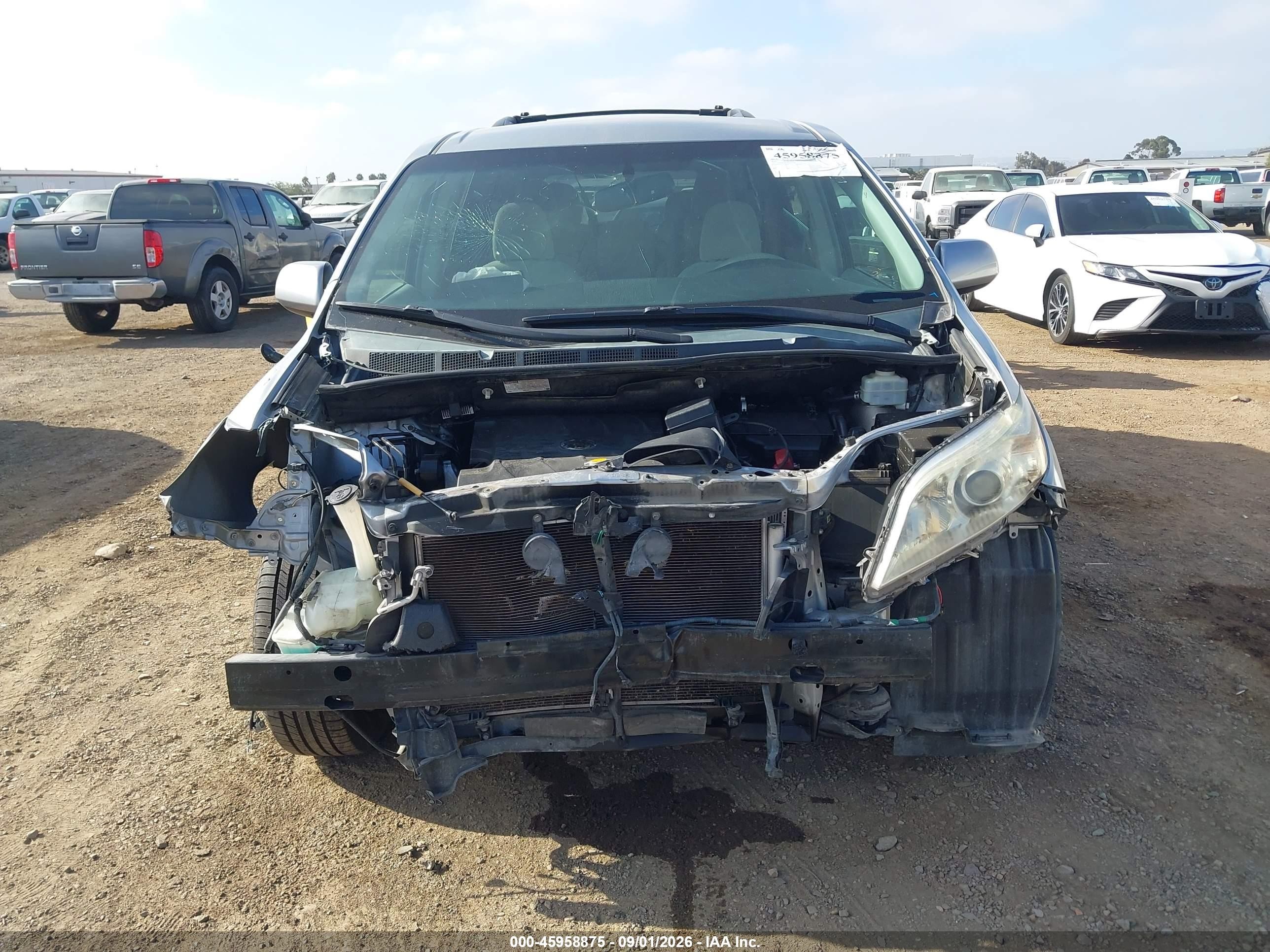 2014 Toyota Sienna Le V6 8 Passenger Gray vin: 5TDKK3DC9ES511705