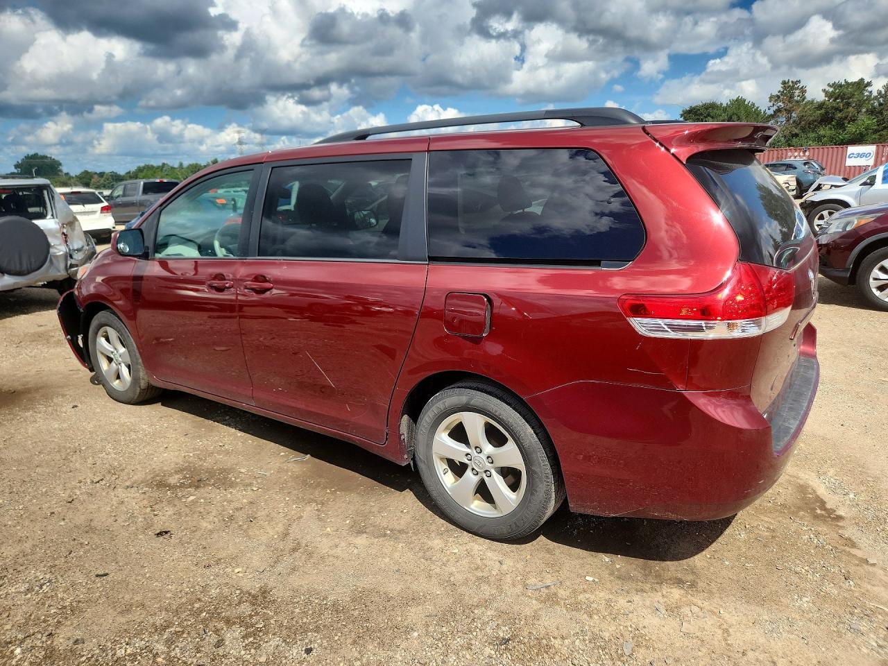 2014 Toyota Sienna Le Red vin: 5TDKK3DC9ES516807