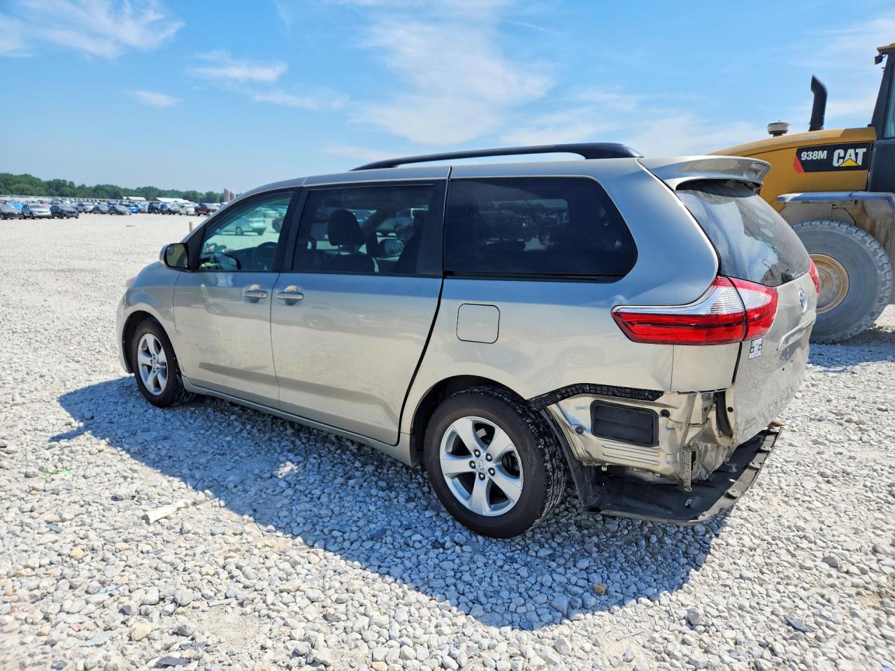 2015 Toyota Sienna Le Cream vin: 5TDKK3DC9FS533866