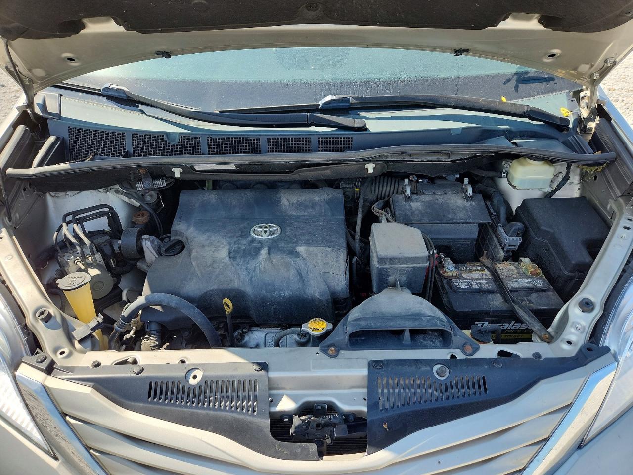 2015 Toyota Sienna Le Cream vin: 5TDKK3DC9FS533866