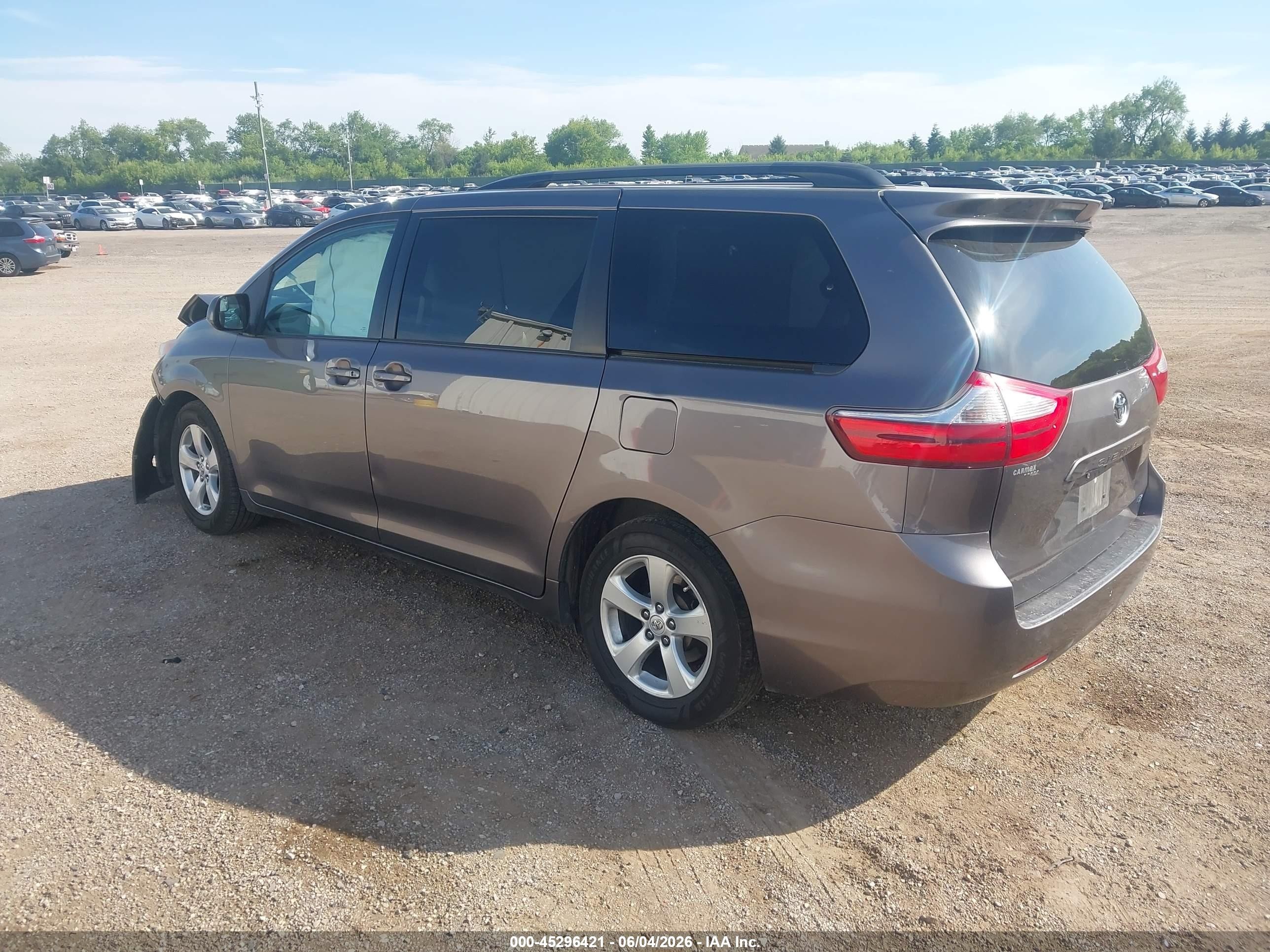 2015 Toyota Sienna Le 8 Passenger Gray vin: 5TDKK3DC9FS540025