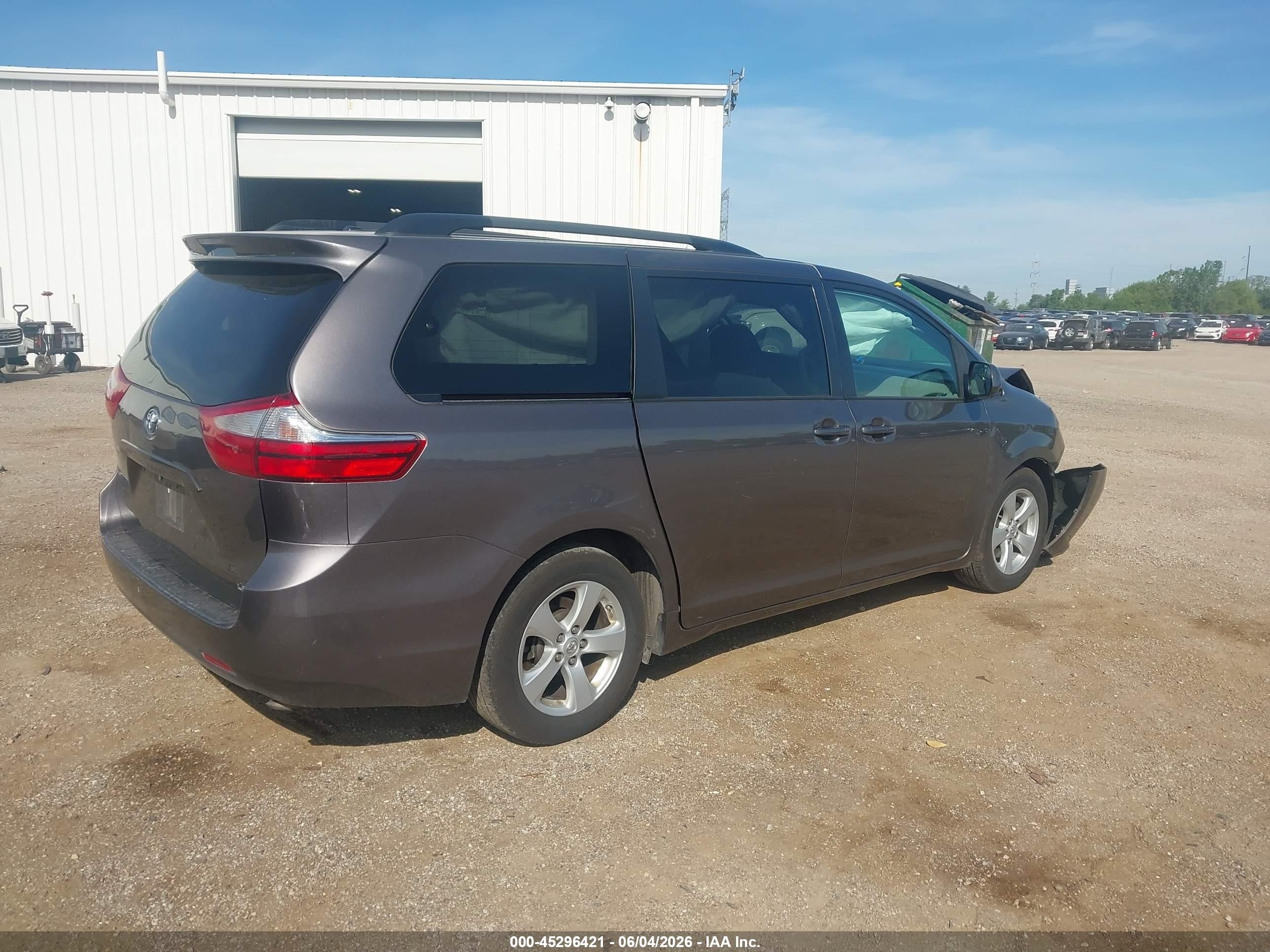 2015 Toyota Sienna Le 8 Passenger Gray vin: 5TDKK3DC9FS540025