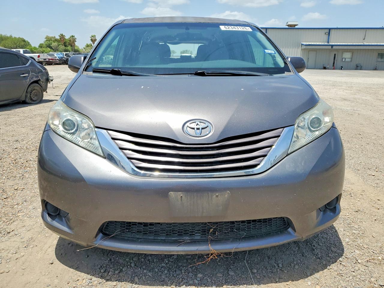 2015 Toyota Sienna Le Серый vin: 5TDKK3DC9FS578757