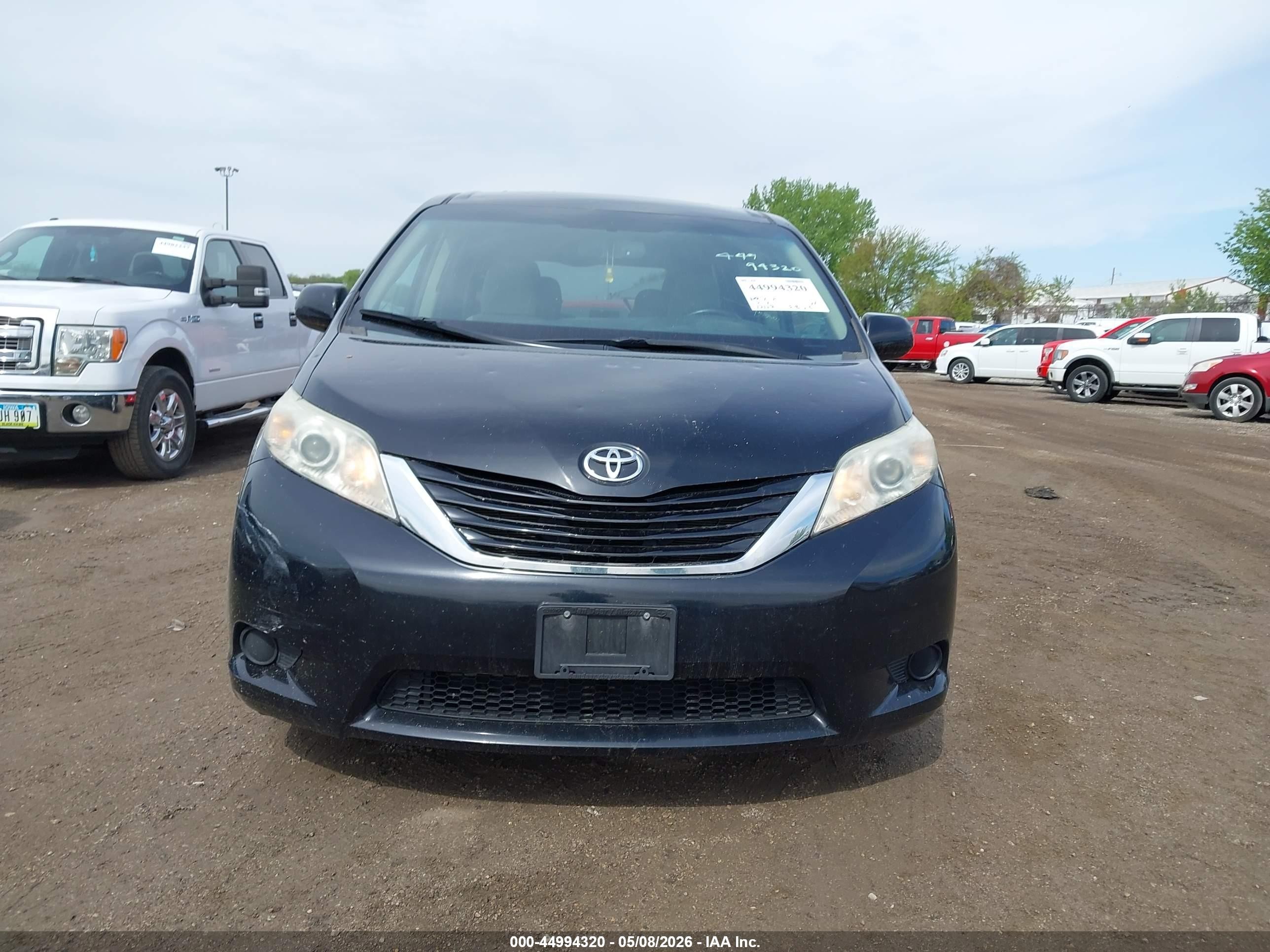2015 Toyota Sienna Le 8 Passenger Black vin: 5TDKK3DC9FS581030