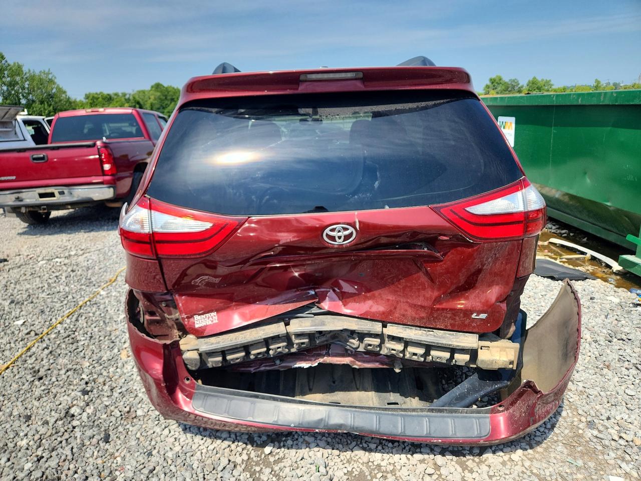2015 Toyota Sienna Le Бордовый vin: 5TDKK3DC9FS592061