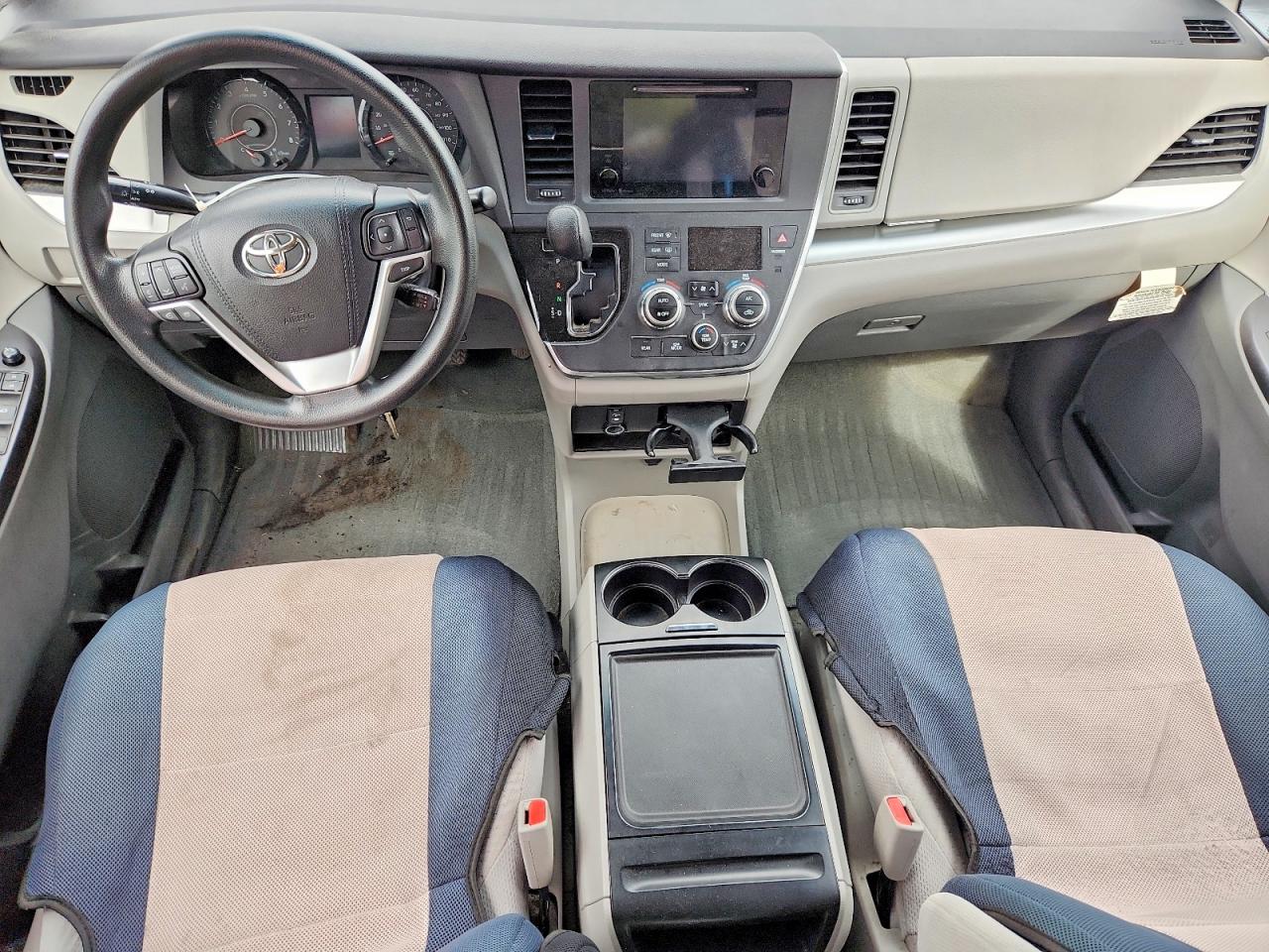 2015 Toyota Sienna Le Gray vin: 5TDKK3DC9FS670631