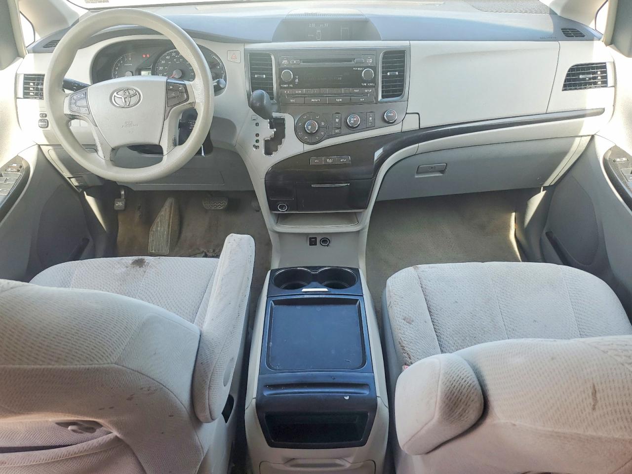 2011 Toyota Sienna Le Blue vin: 5TDKK3DCXBS025139