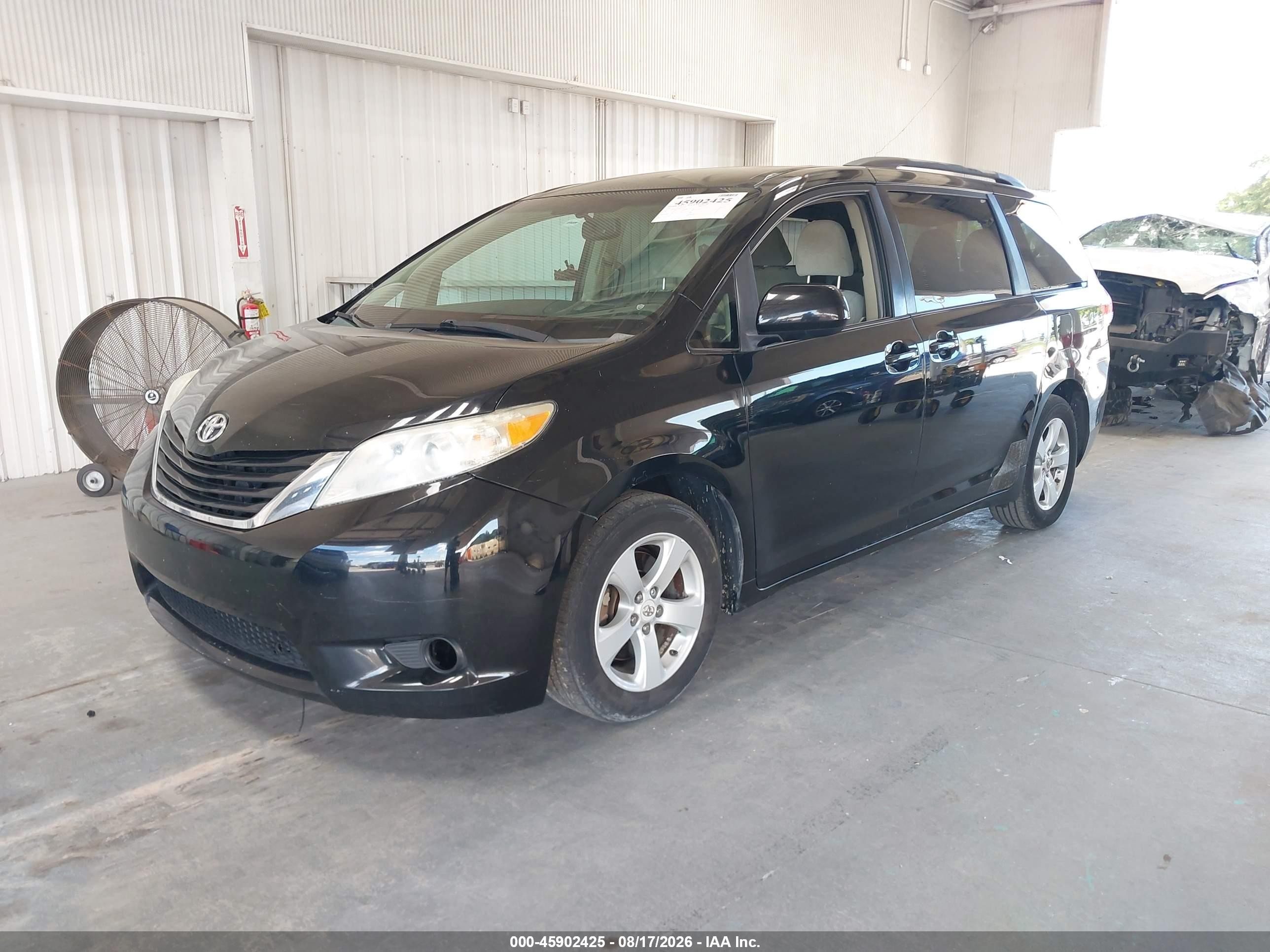 2011 Toyota Sienna Le V6 Black vin: 5TDKK3DCXBS166597