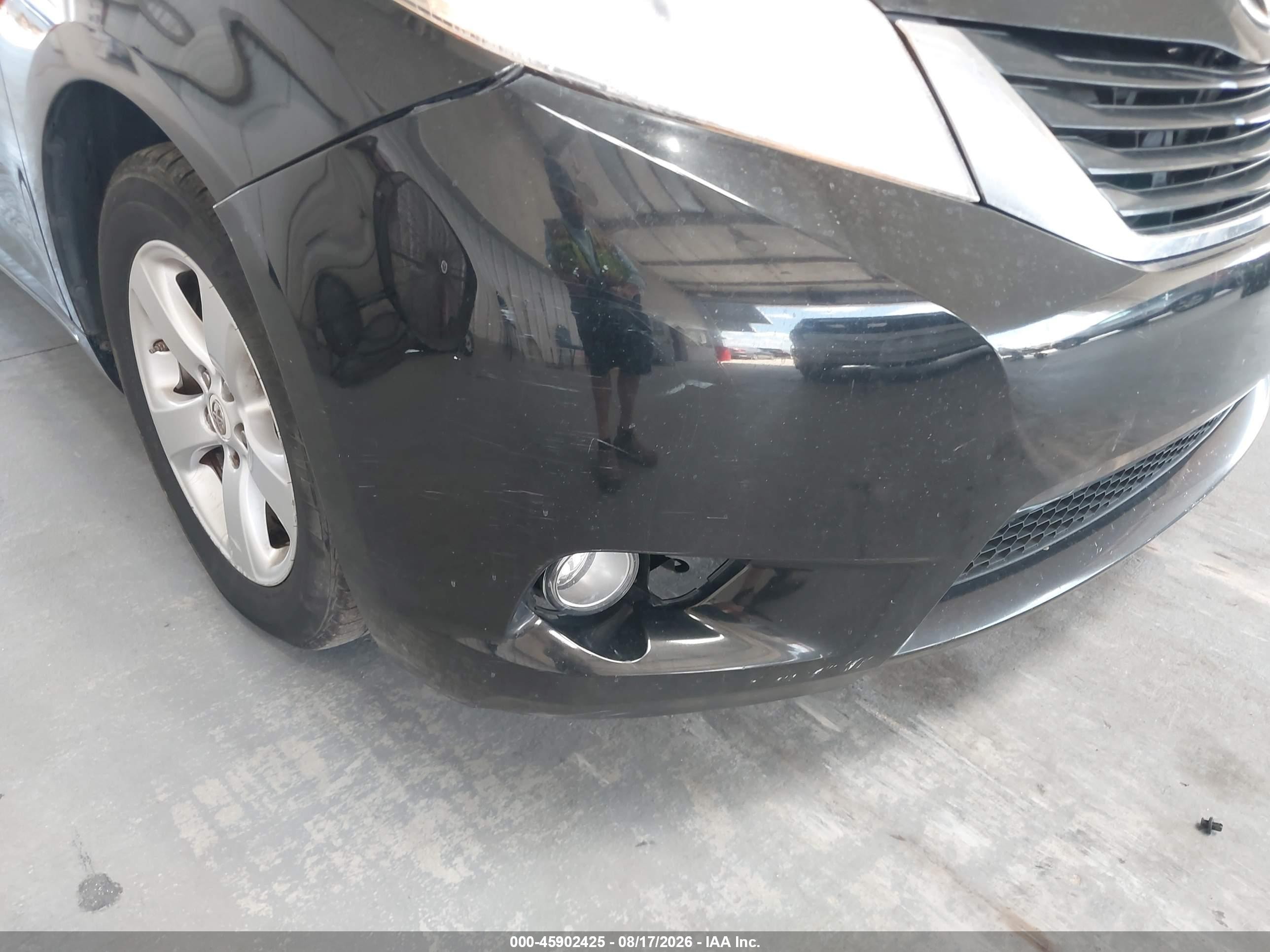 2011 Toyota Sienna Le V6 Black vin: 5TDKK3DCXBS166597