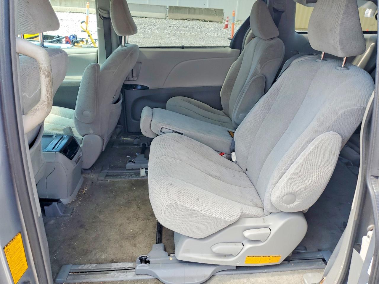 2011 Toyota Sienna Le Silver vin: 5TDKK3DCXBS168818