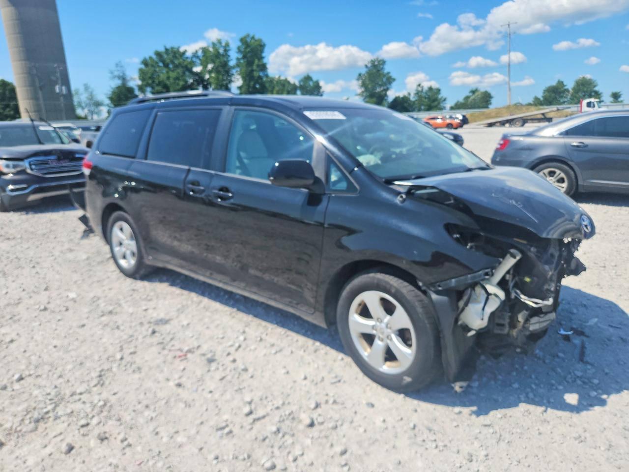 2012 Toyota Sienna Le Black vin: 5TDKK3DCXCS189802