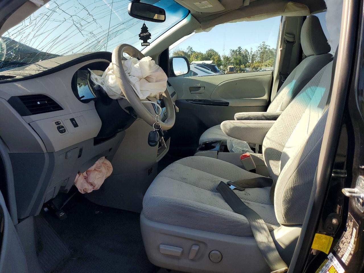 2012 Toyota Sienna Le Черный vin: 5TDKK3DCXCS207392