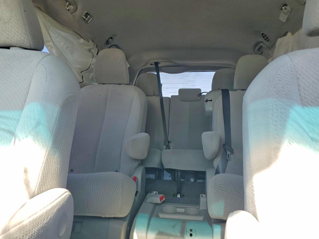 2012 Toyota Sienna Le Черный vin: 5TDKK3DCXCS207392