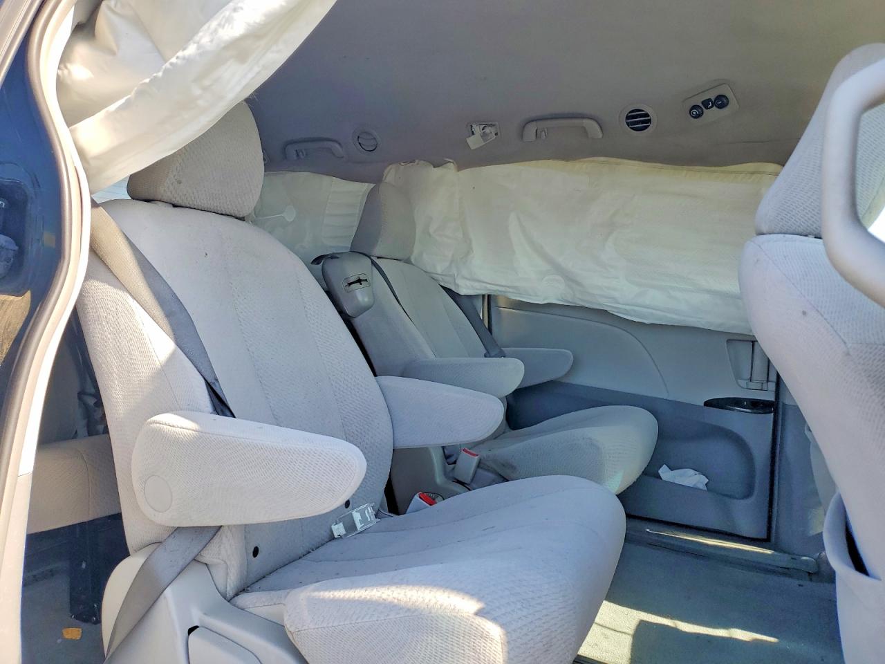2012 Toyota Sienna Le Черный vin: 5TDKK3DCXCS207392
