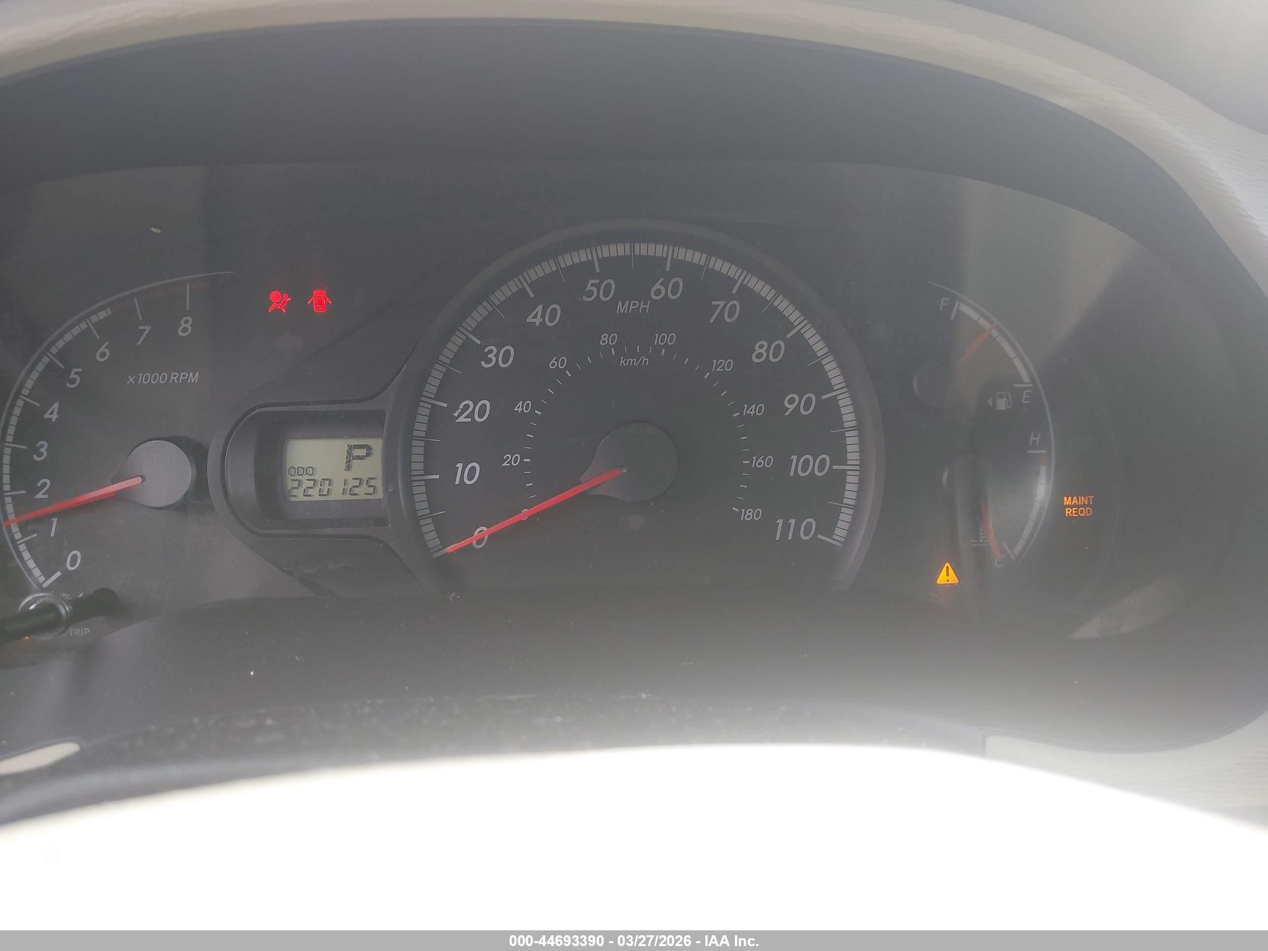 2012 Toyota Sienna Le V6 8 Passenger Green vin: 5TDKK3DCXCS212687