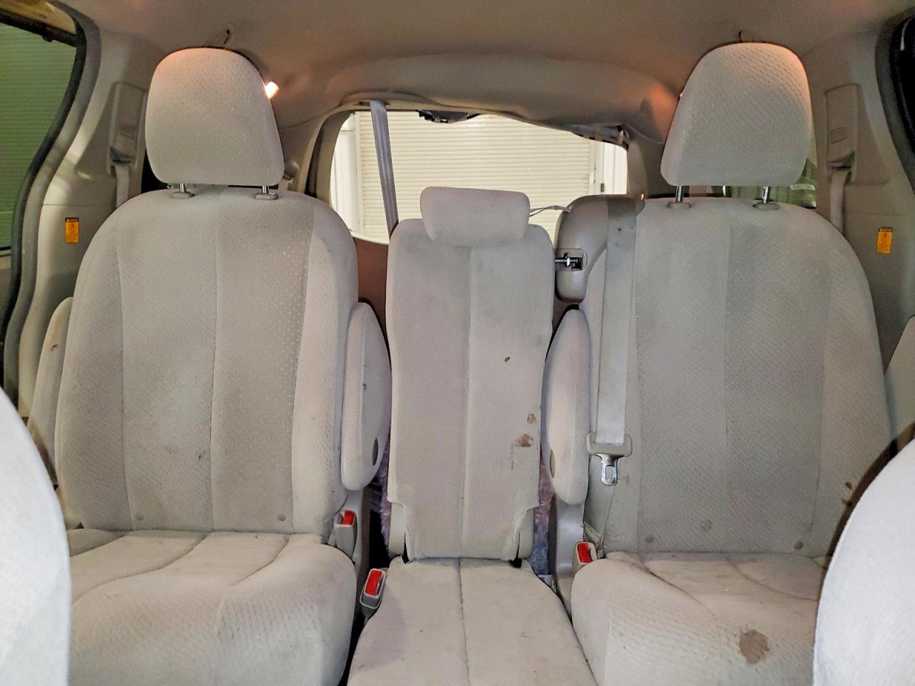 2012 Toyota Sienna Le Tan vin: 5TDKK3DCXCS217095